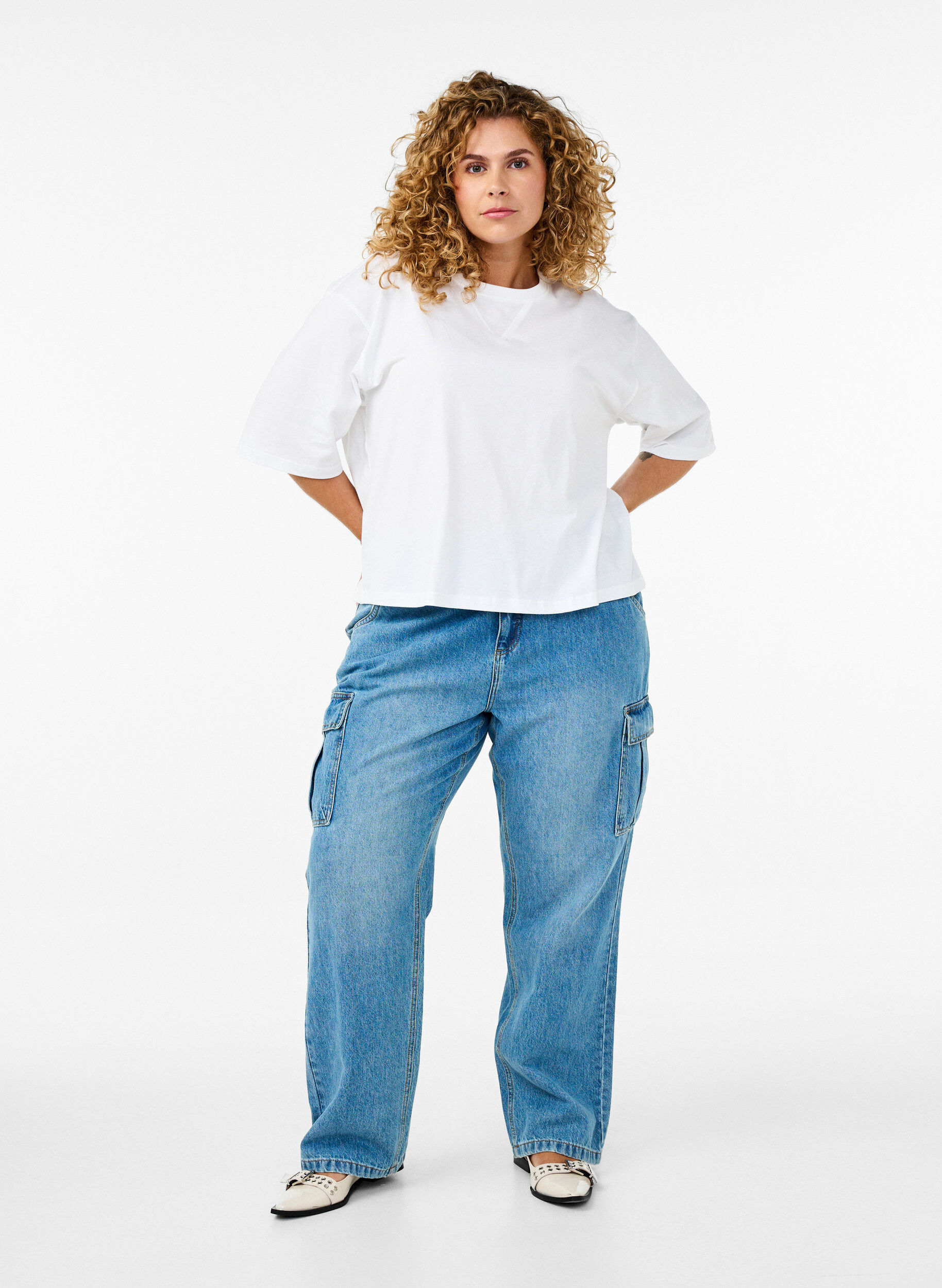 Zizzi T-shirt boxy en coton bio, Blanc, Model image number 1