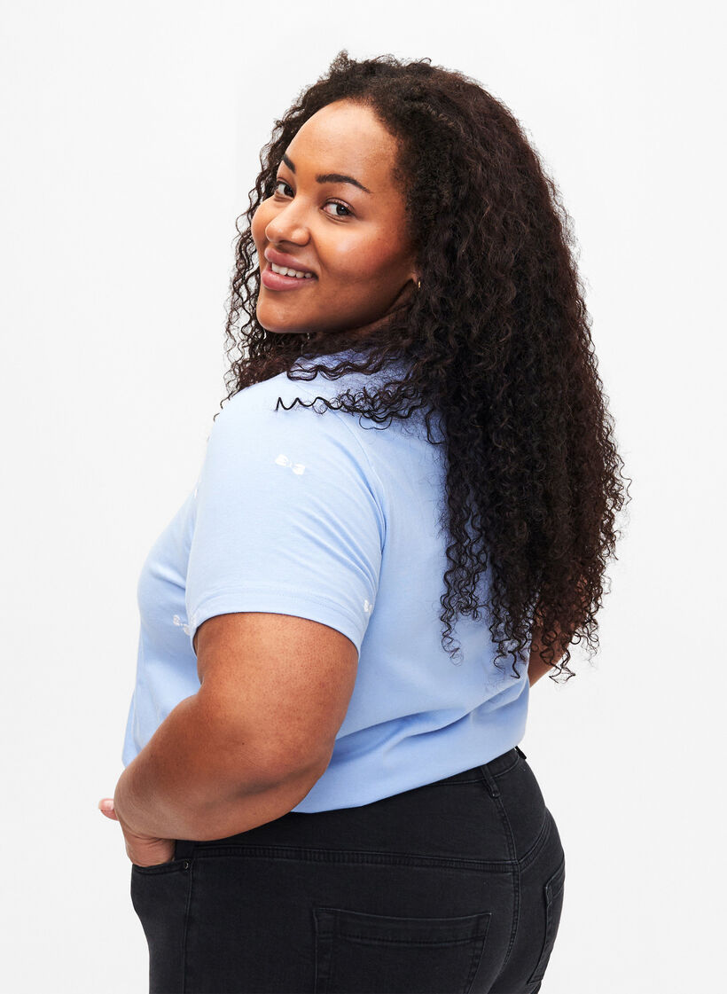 T-shirt en coton biologique avec des nœuds, Serenity W. Bow Emb., Model image number 1