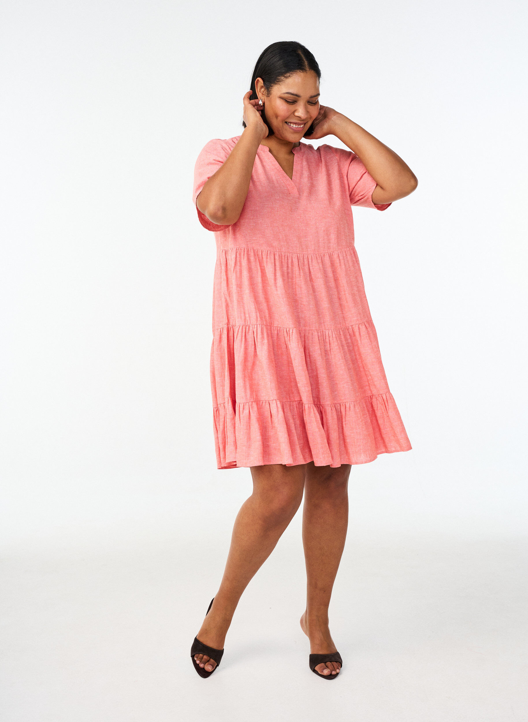 Zizzi Robe A-line longueur genou en lin et viscose, Corail, Model image number 1