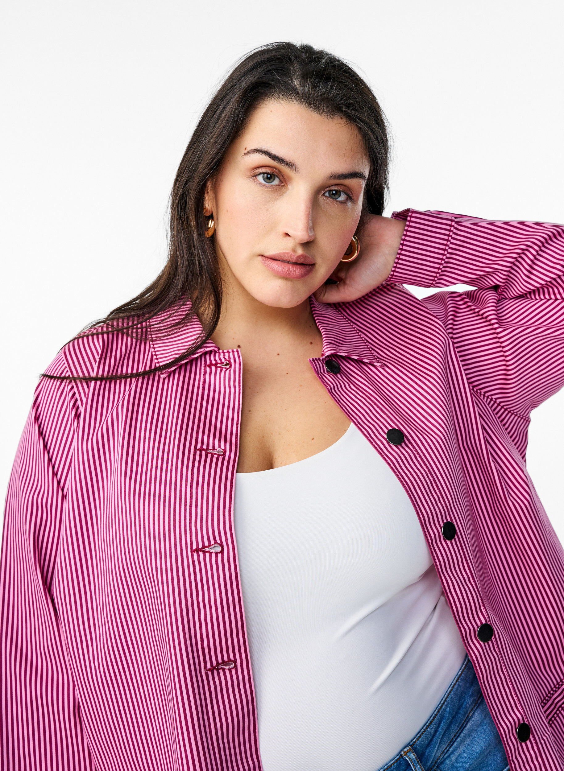 Zizzi Chemise ray&eacute;e avec poches, Rouge, Model image number 3