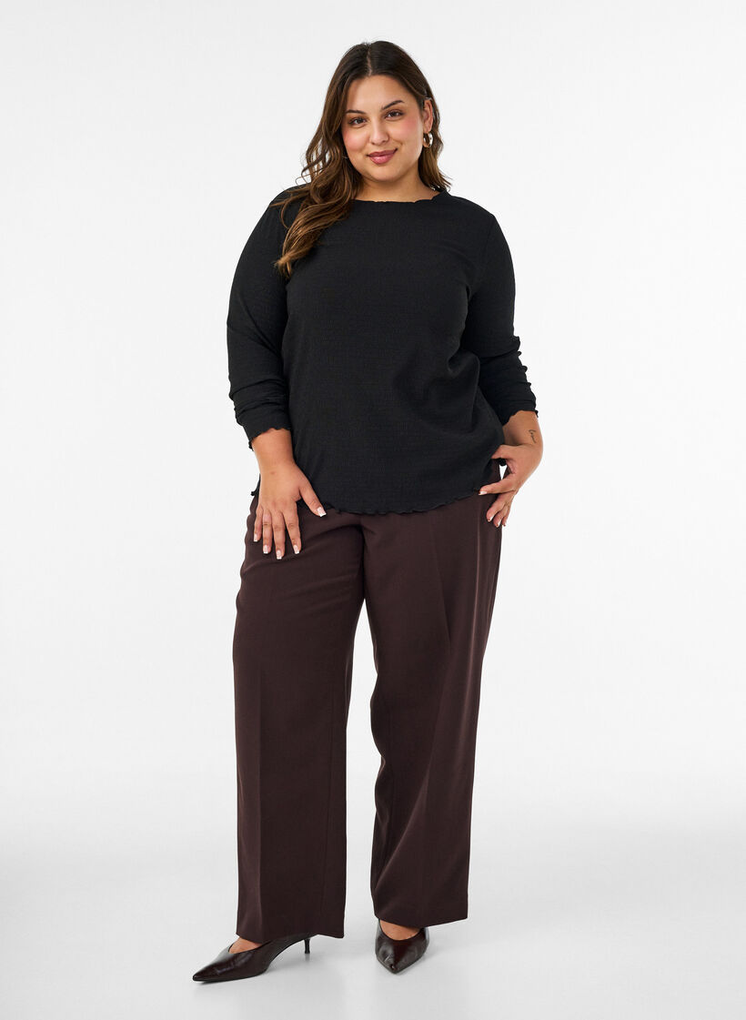 Blouse textur&eacute;e avec bords ondul&eacute;s, Noir, Model image number 1