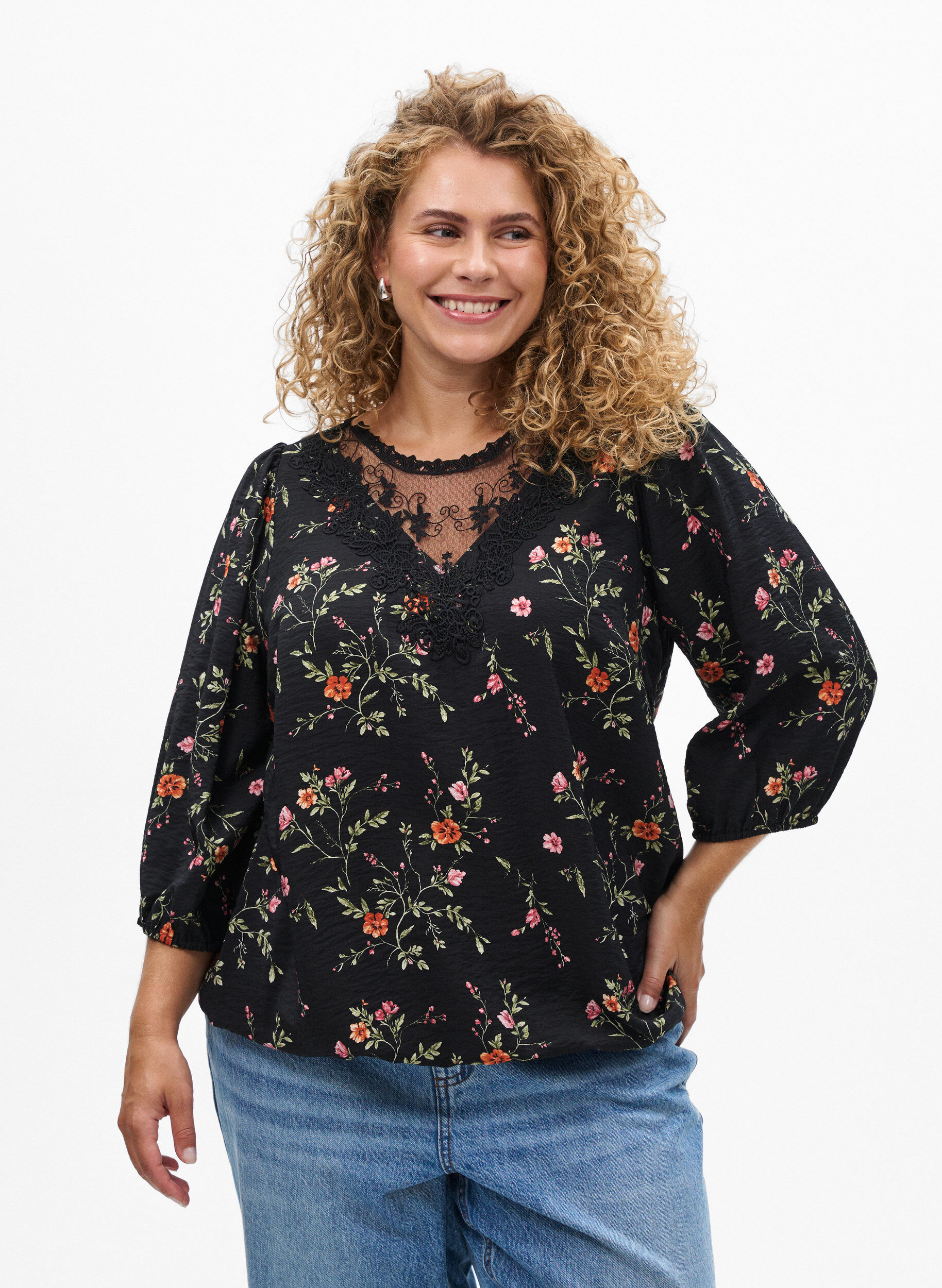Blouse avec manches 3/4 et d&eacute;tails en dentelle, Noir, Model