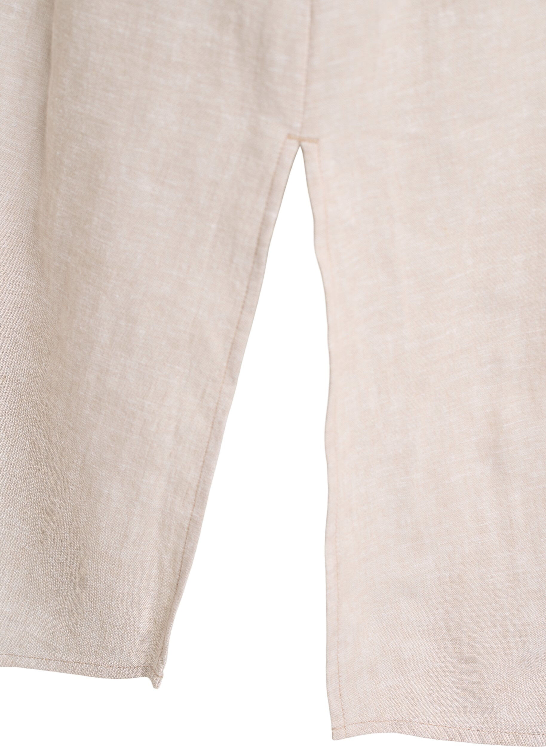 Zizzi Robe chemise en lin et viscose &agrave; manches courtes, Beige, Packshot image number 3