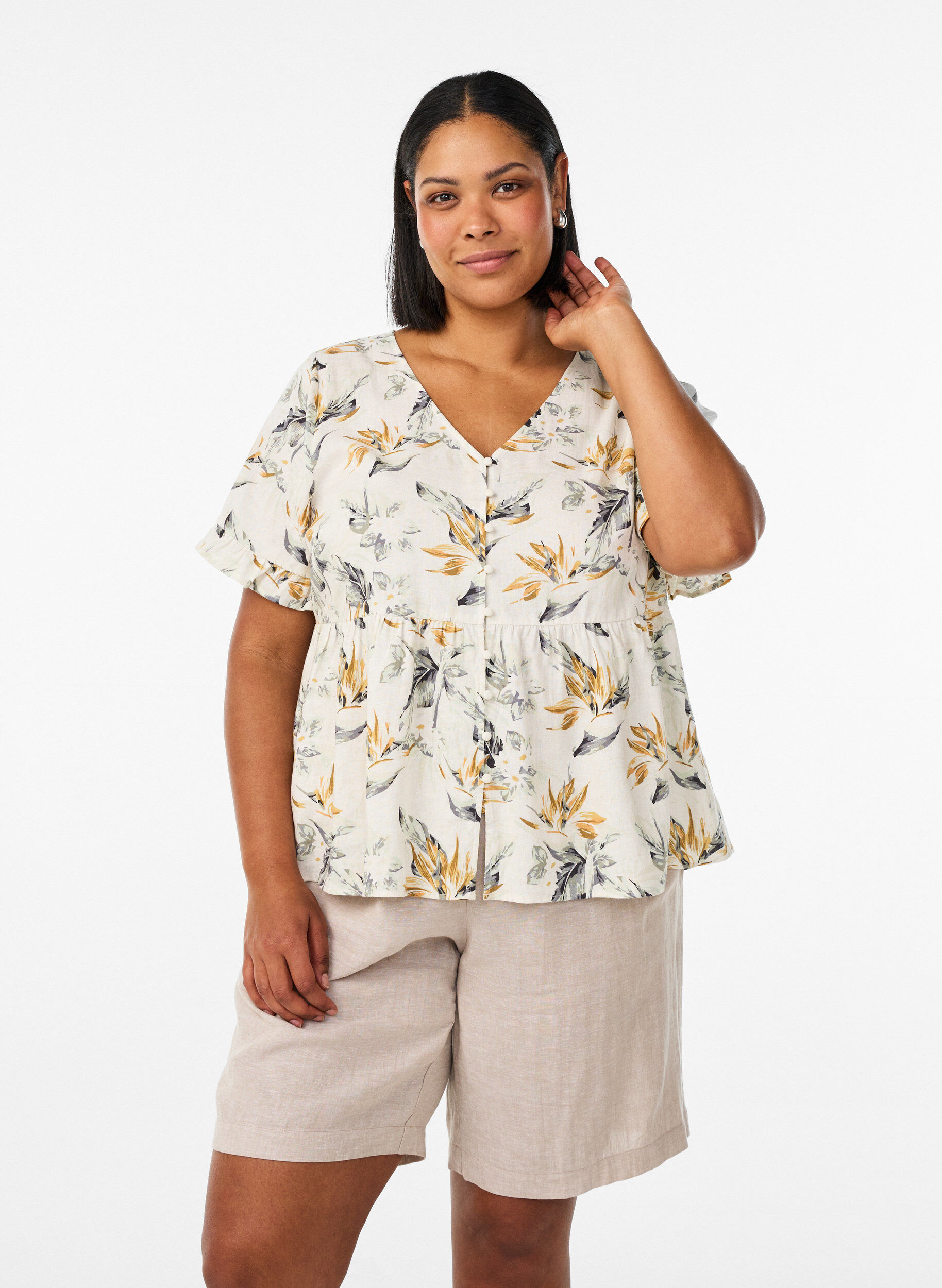 Short taille haute en lin et viscose, Beige, Model