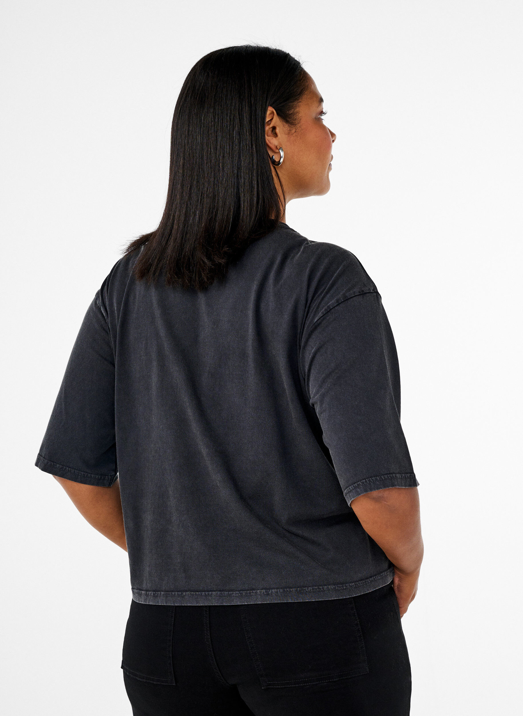 Zizzi T-shirt Boxy en coton biologique, Gris, Model image number 2