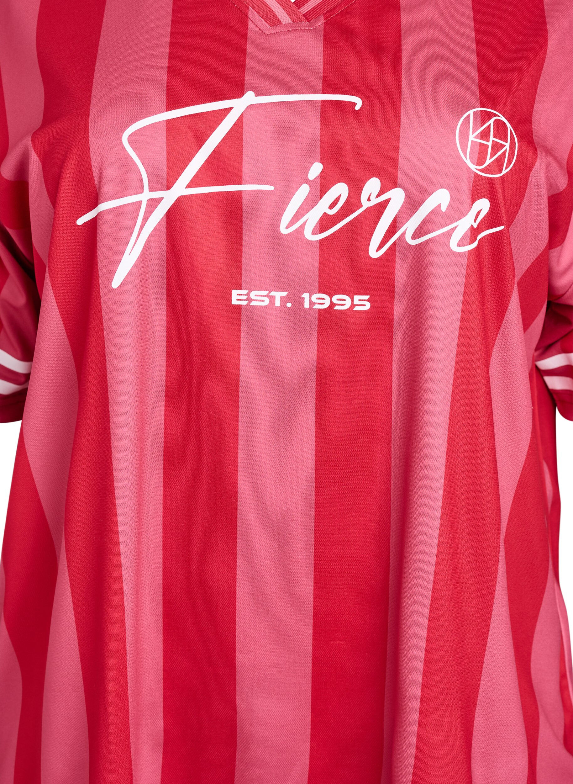 Zizzi T-shirt sportif avec des rayures et un motif avec du texte, Rouge, Packshot image number 2