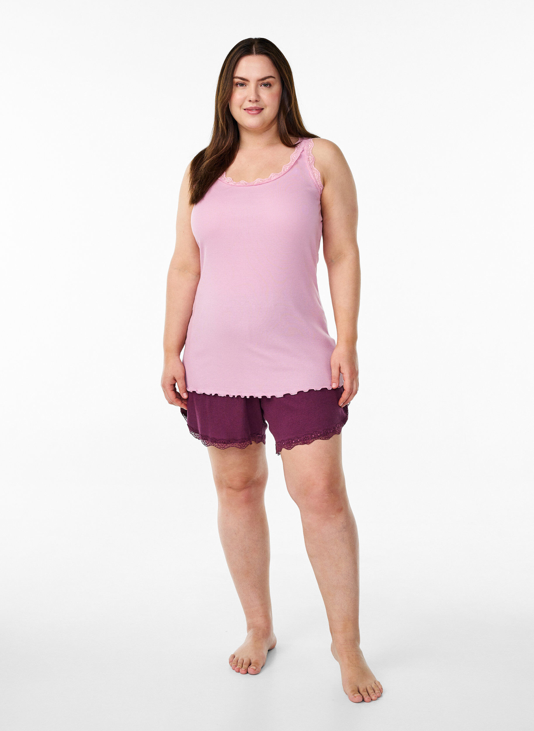 ZizziTop avec finitions en dentelle, Rose, Model image number 1