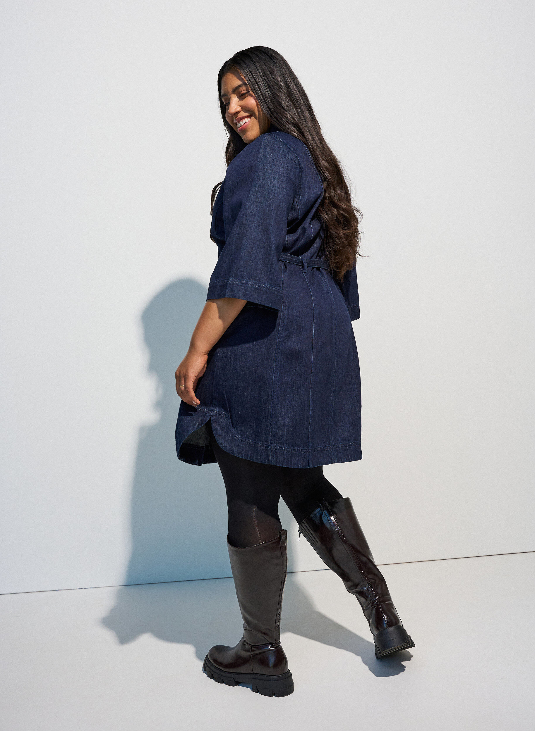 ZizziRobe en jean avec ceinture et manches 3/4, Bleu, Model image number 2