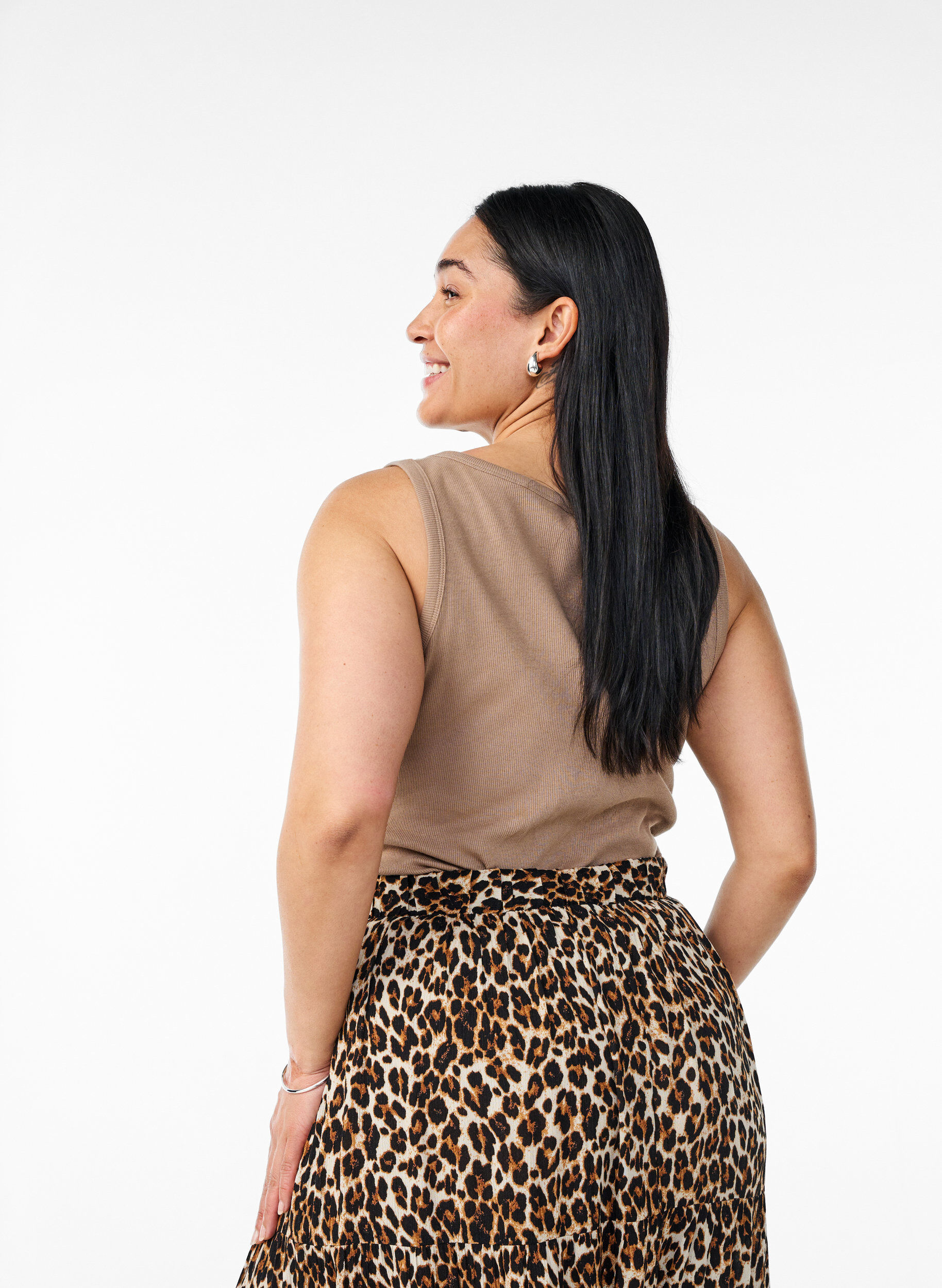 Zizzi Haut ajust&eacute; avec motif, Marron, Model image number 2