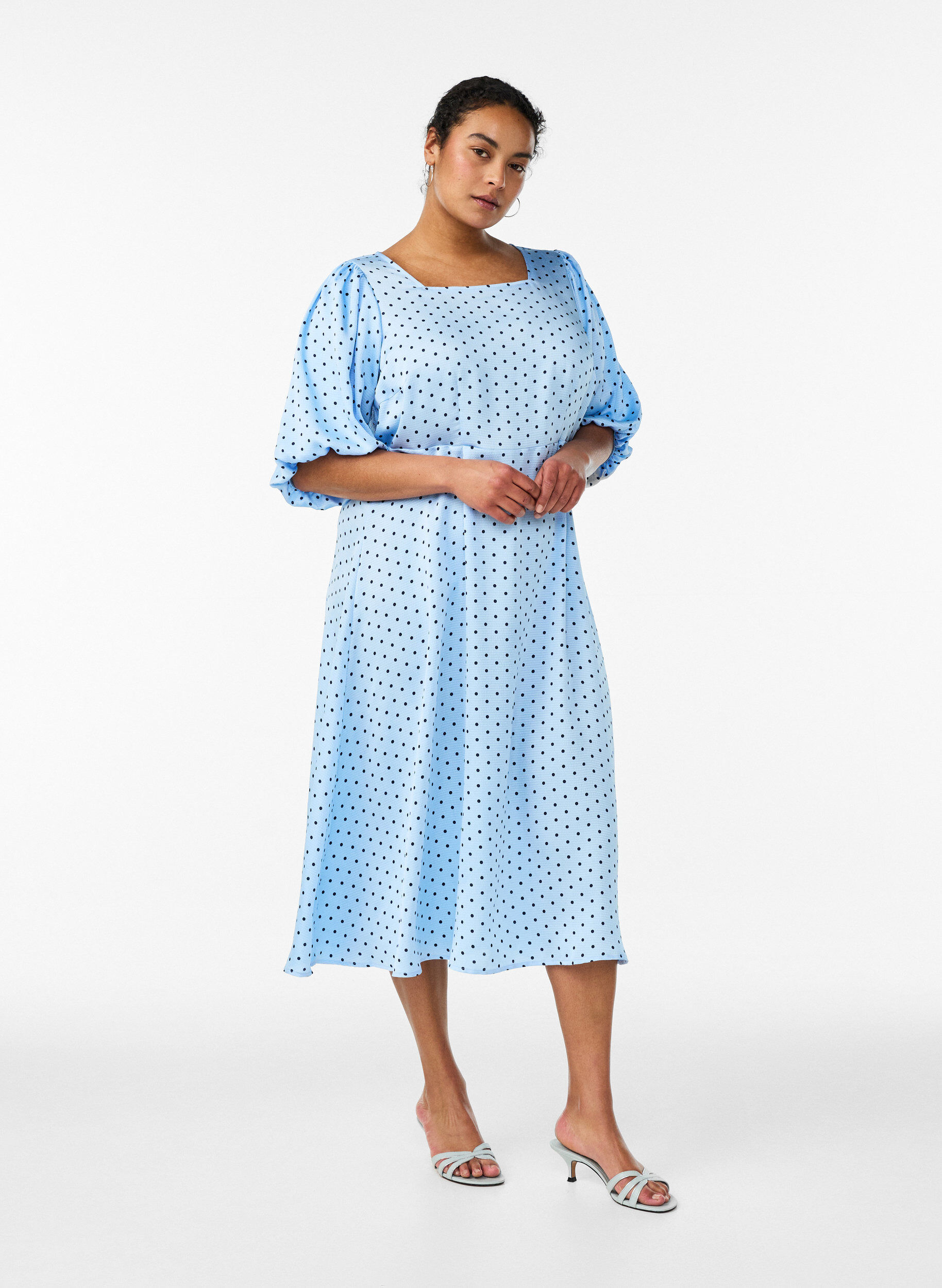 ZizziRobe midi &agrave; pois avec encolure carr&eacute;e, Bleu Clair, Model image number 1