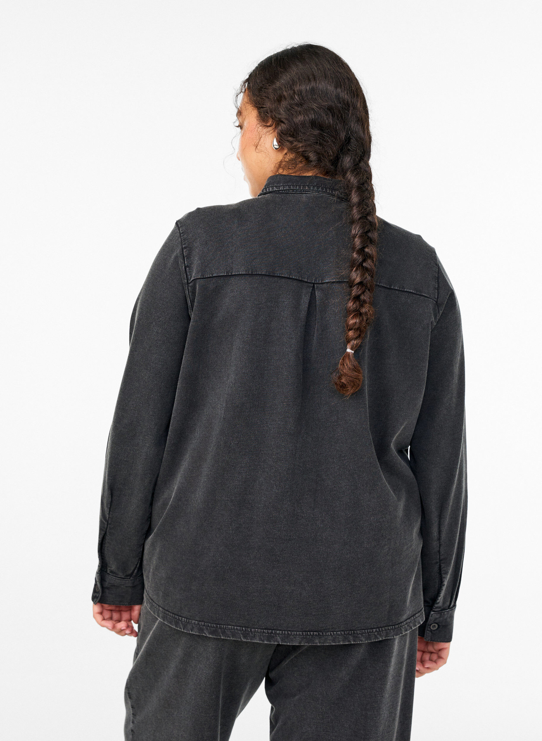 Zizzi Chemise en molleton &agrave; effet d&eacute;lav&eacute;, Gris anthracite, Model image number 2