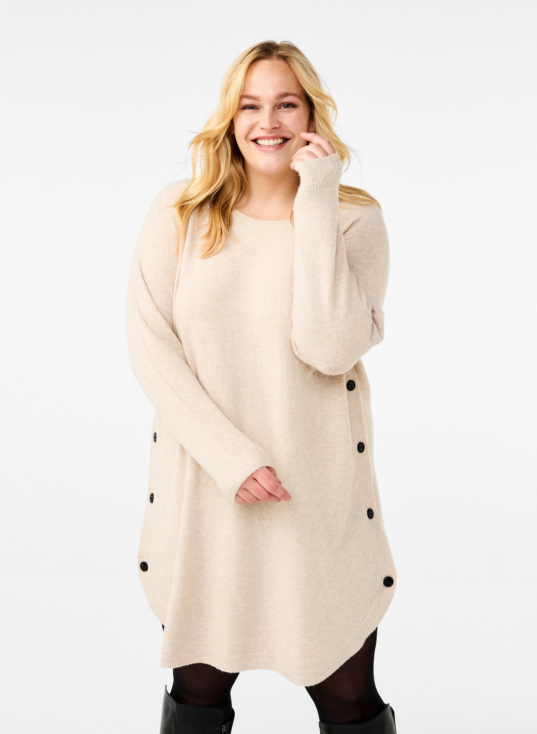 Zizzi Robe en maille m&eacute;lang&eacute; avec boutons, Pumice Stone Mel., Model image number 0