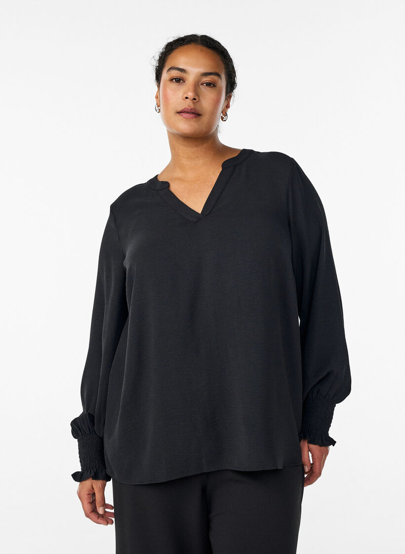 Blouse avec poignets smock&eacute;s et col en V, Noir, Model image number 0