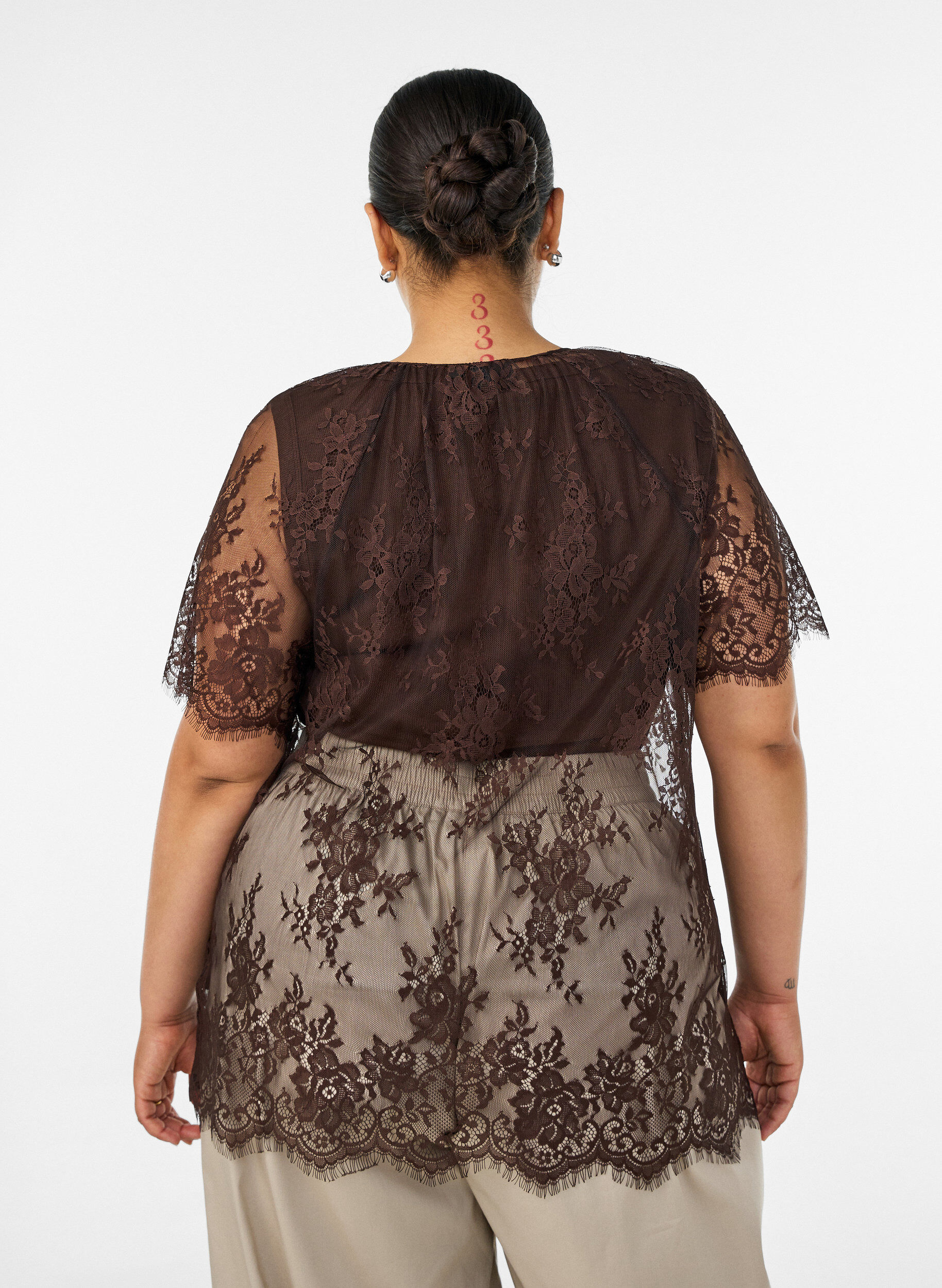 ZizziBlouse en dentelle &agrave; manches courtes avec lien &agrave; nouer, Marron, Model image number 2