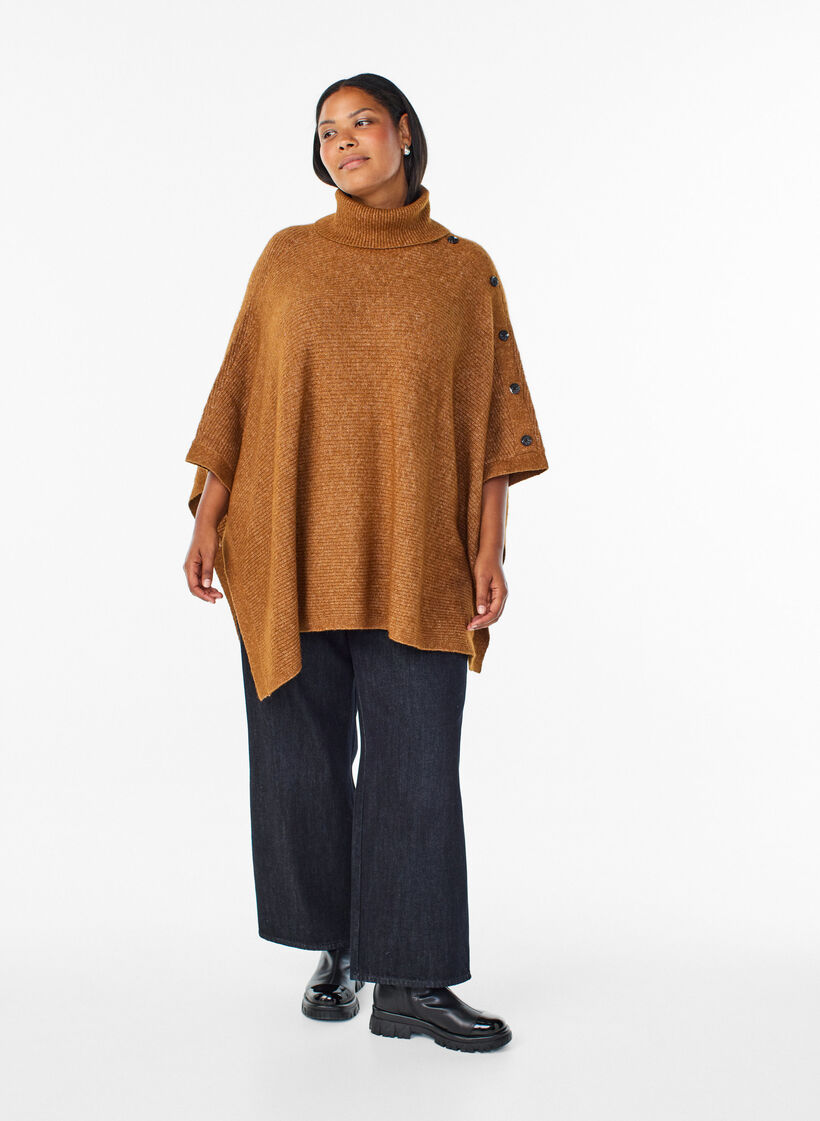Poncho à col roulé avec détail boutonné, Marron, Model image number 1