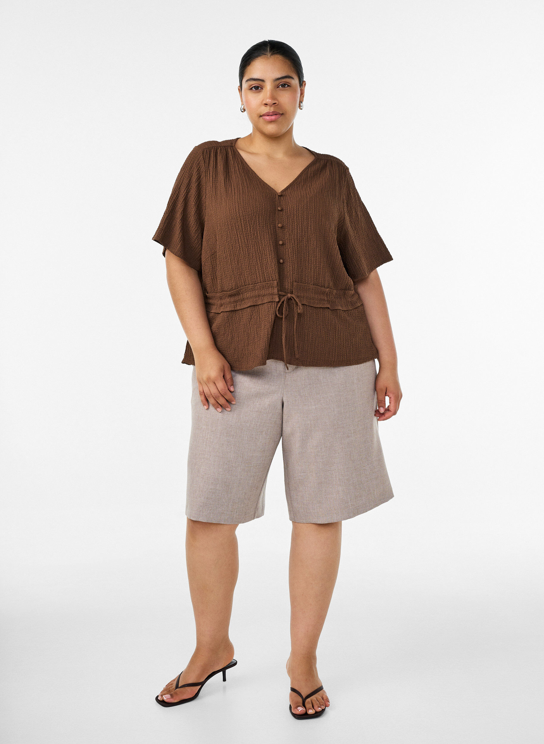 ZizziBlouse avec texture et lien &agrave; la taille, Marron, Model image number 1