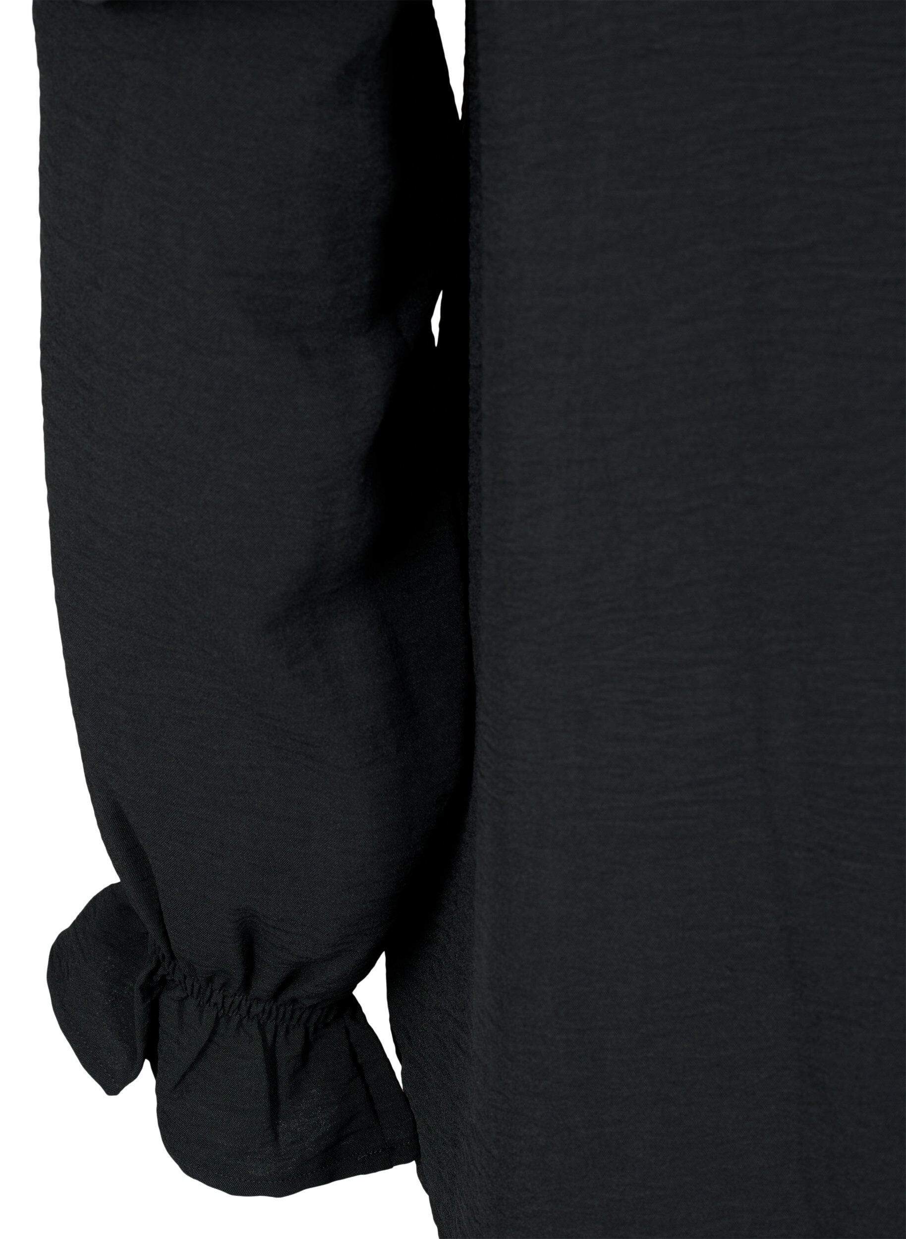 Zizzi Blouse avec volants et boutons, Black, Packshot image number 3