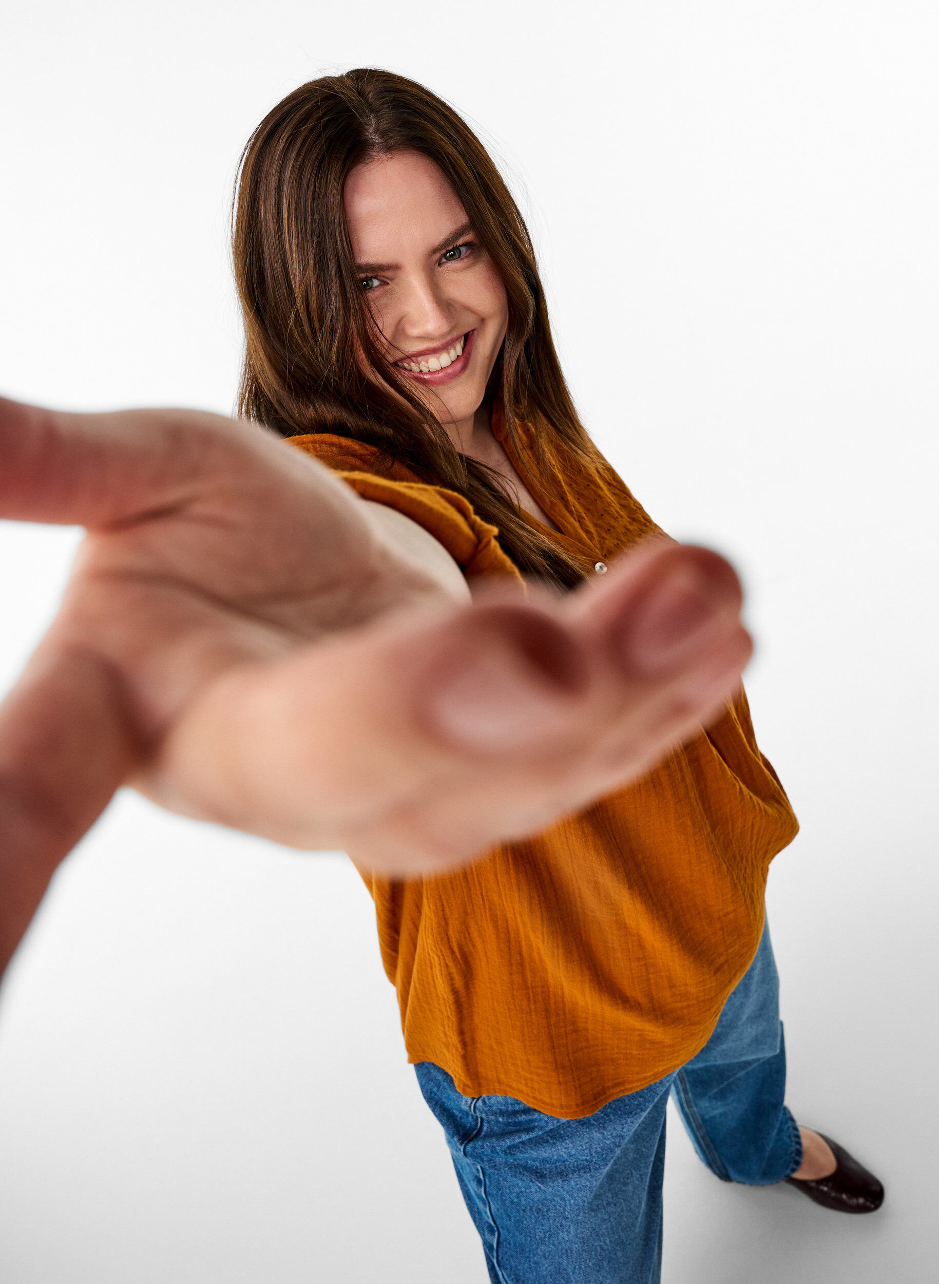 Zizzi Blouse en mousseline de coton avec broderie anglaise, Orange, Model image number 3