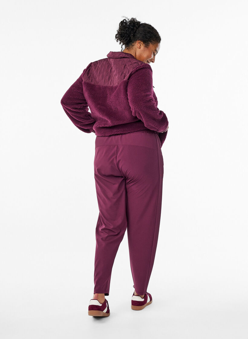 Pantalon d&rsquo;entra&icirc;nement l&eacute;ger dot&eacute; de poches, Bordeaux, Model image number 1