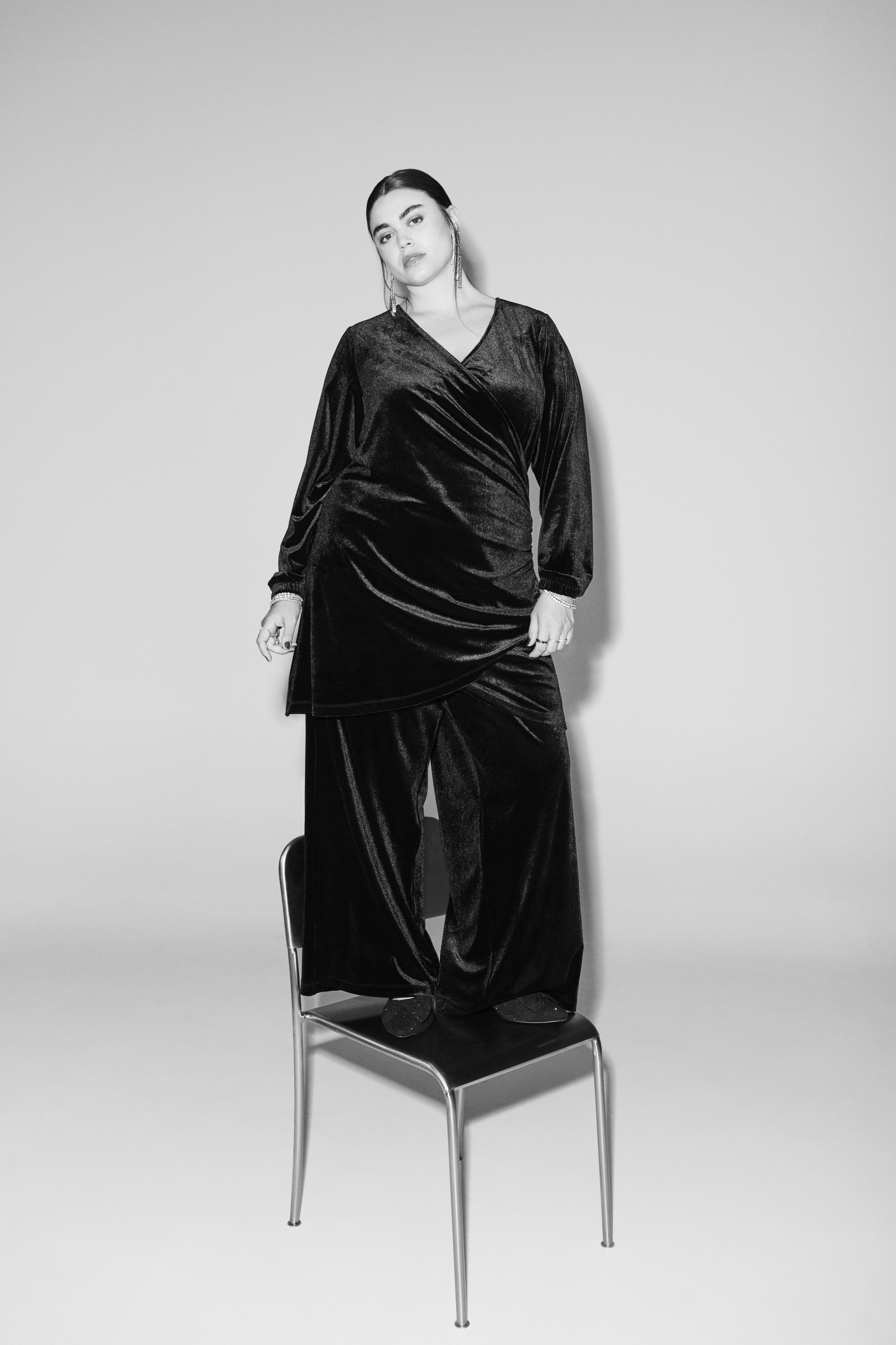 Zizzi Ensemble en velours avec d&eacute;tails, , Model