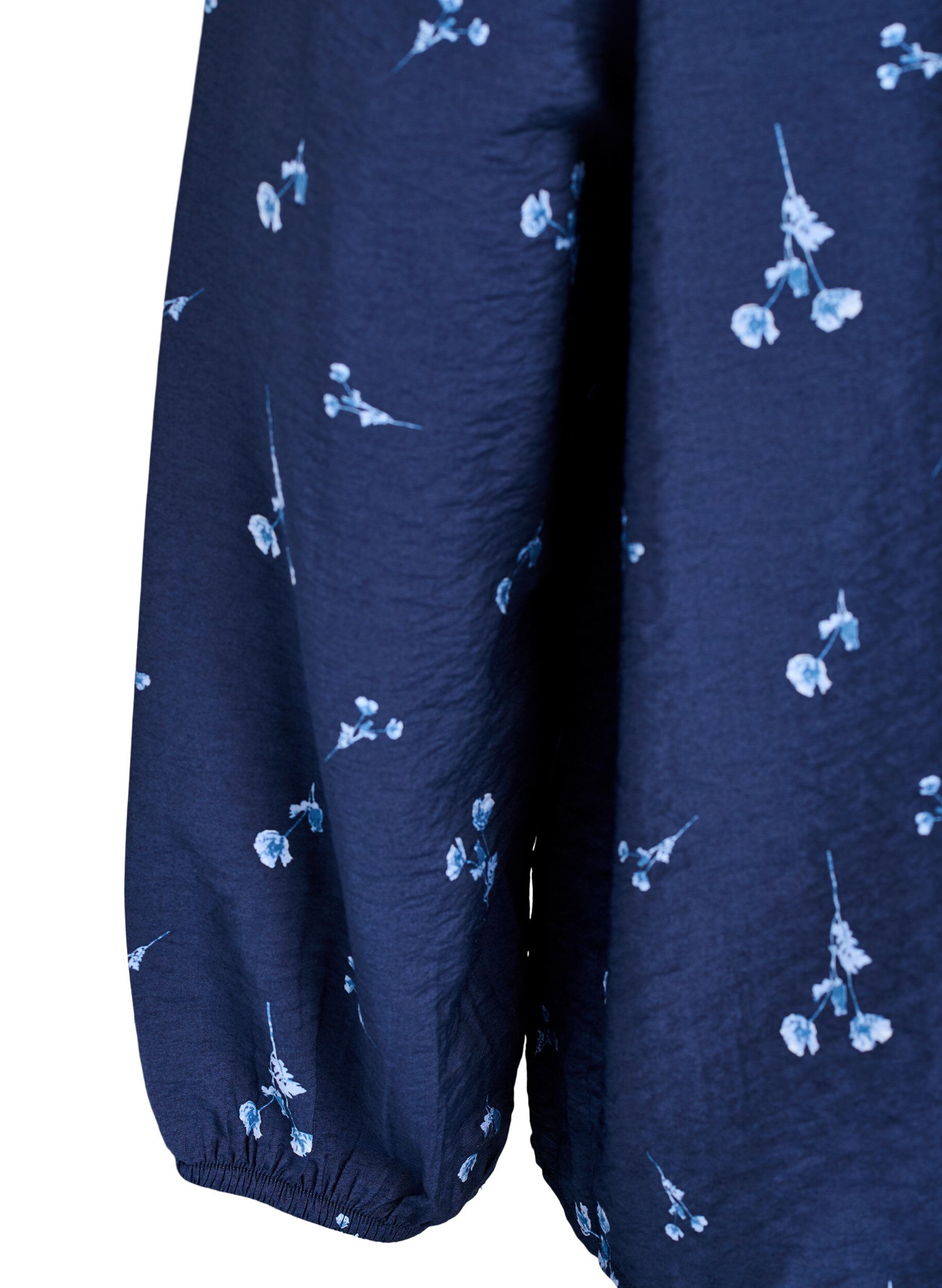 Zizzi Blouse boutonn&eacute;e &agrave; petites fleurs, Bleu, Packshot image number 3