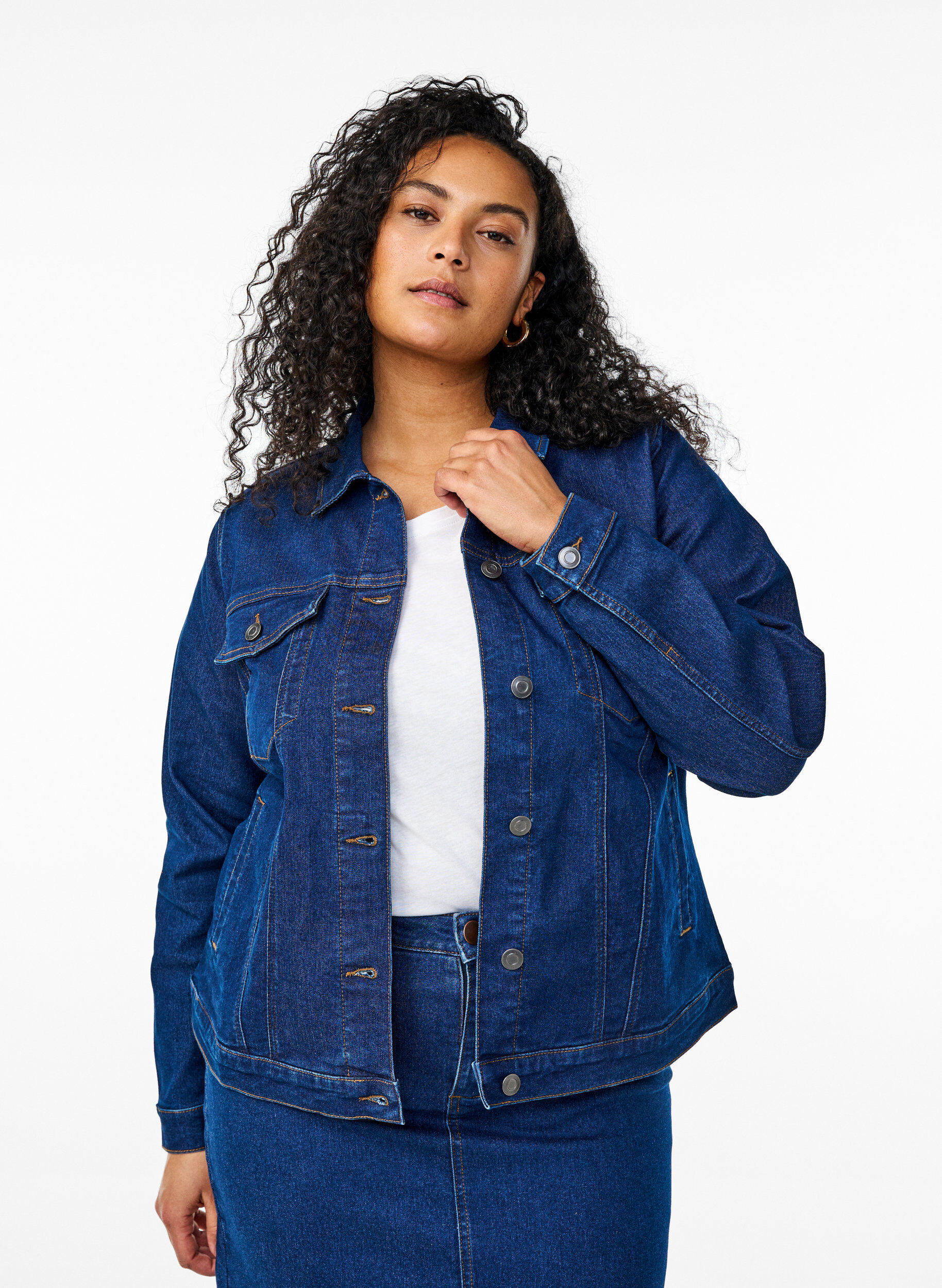 Zizzi FLASH - Veste en jean en m&eacute;lange de coton extensible, Bleu, Model image number 0