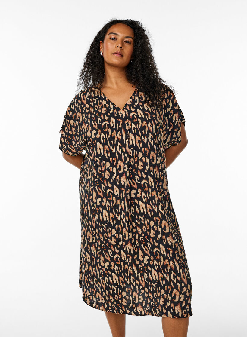 Robe à col en V en viscose, Noir, Model image number 0