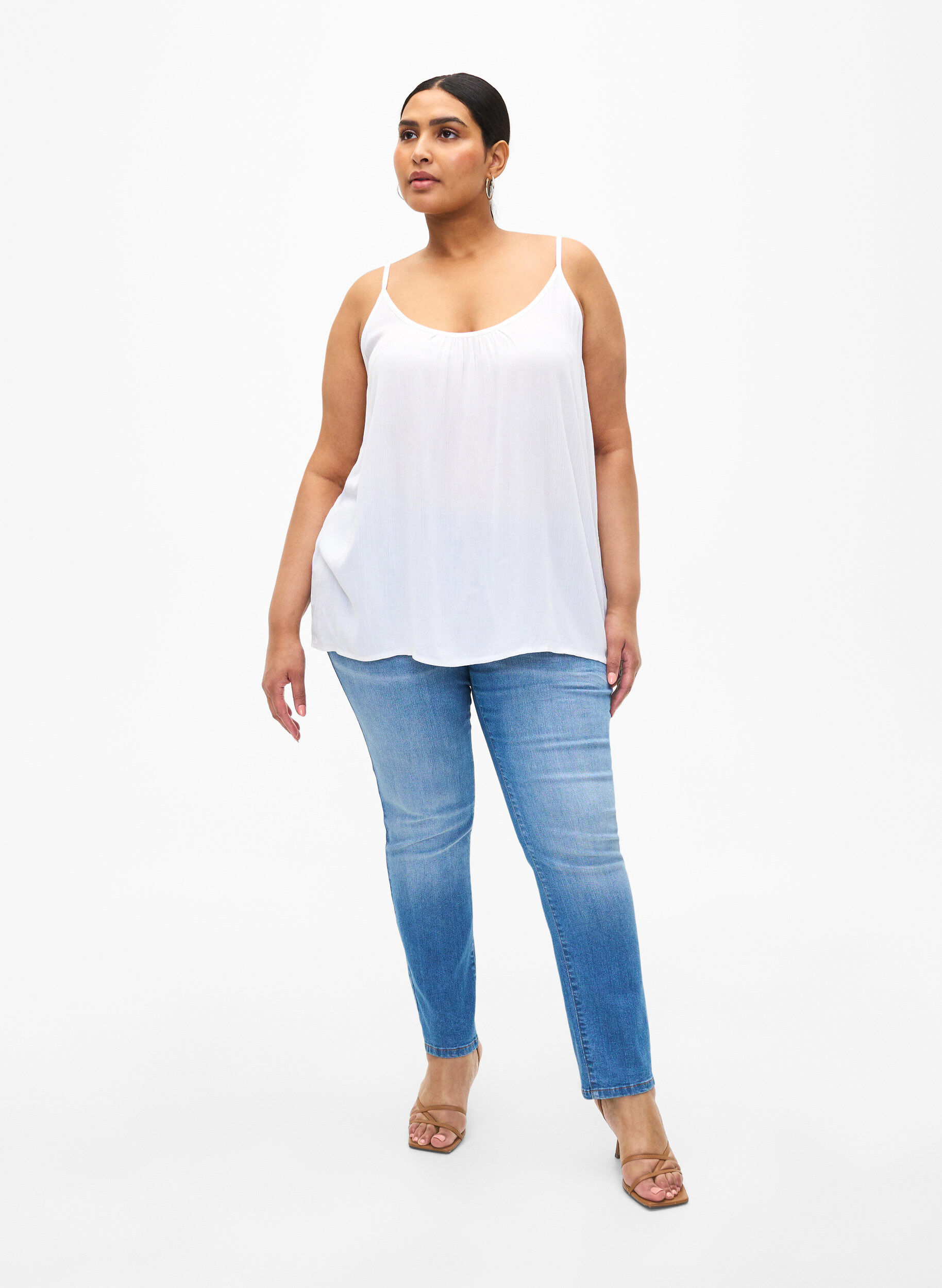 Zizzi Top &agrave; bretelles en viscose, Blanc, Model image number 1