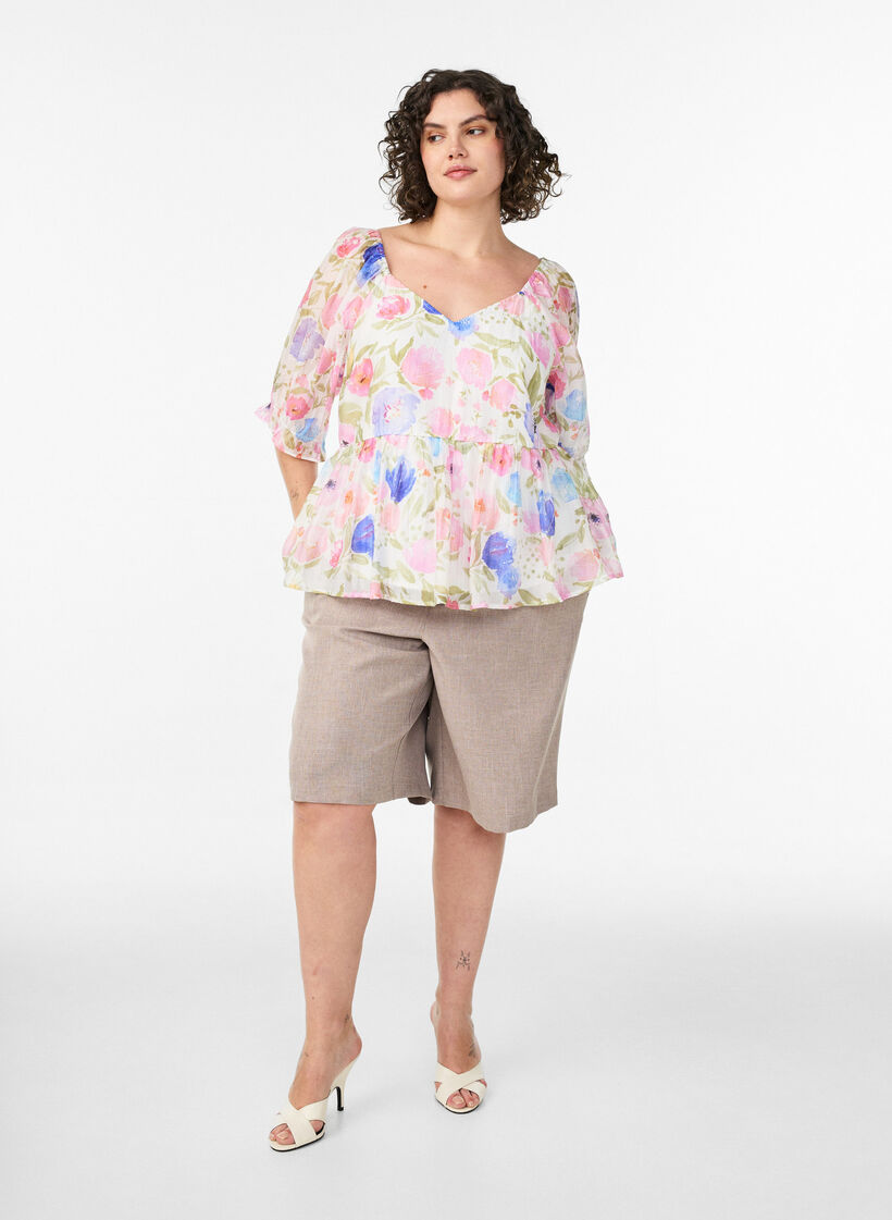 Blouse en lyocell &agrave; imprim&eacute; floral et d&eacute;collet&eacute; en c&oelig;ur, Blanc, Model image number 1