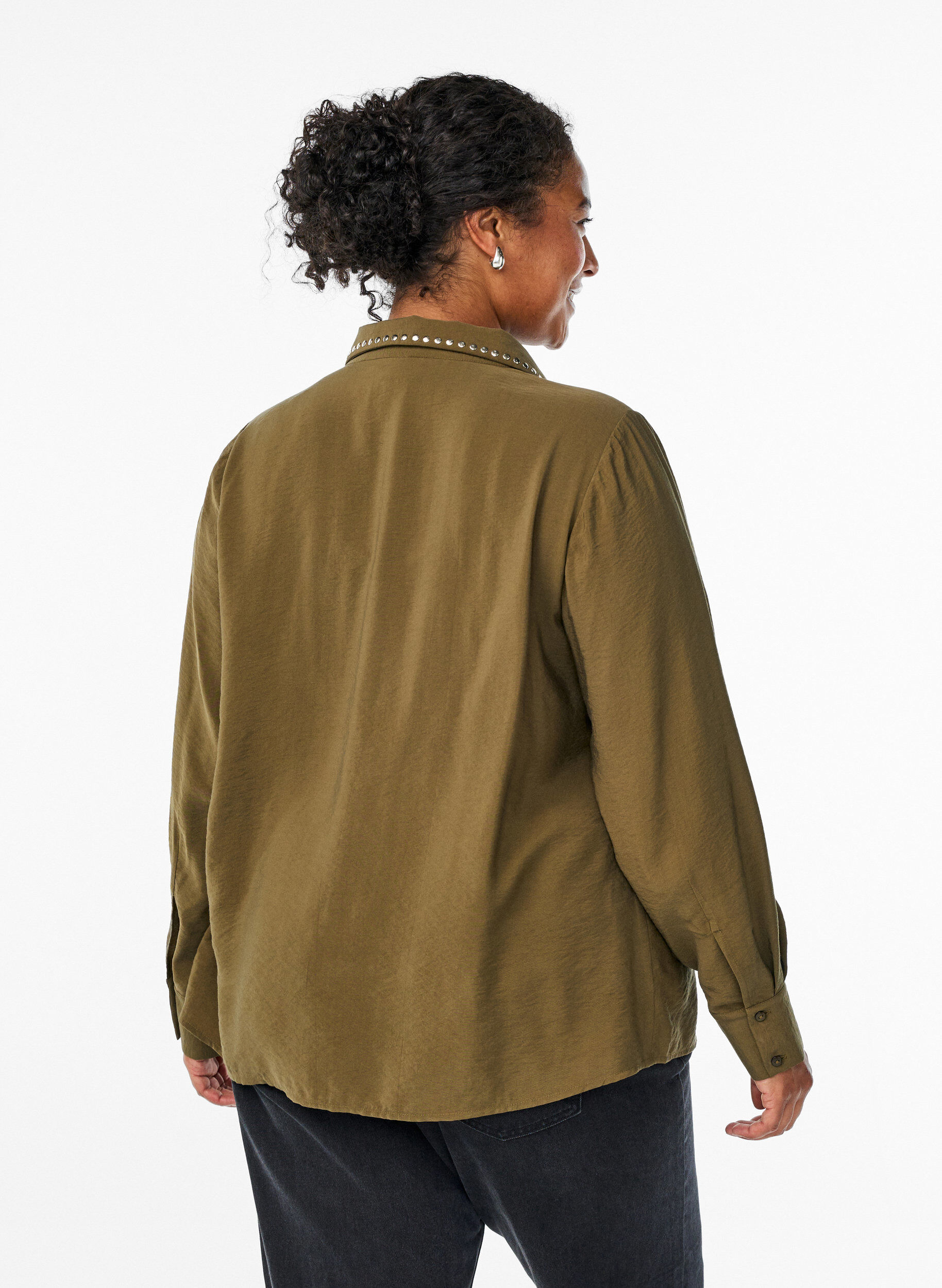 Zizzi Chemise avec clous, Vert fonc&eacute;, Model image number 2