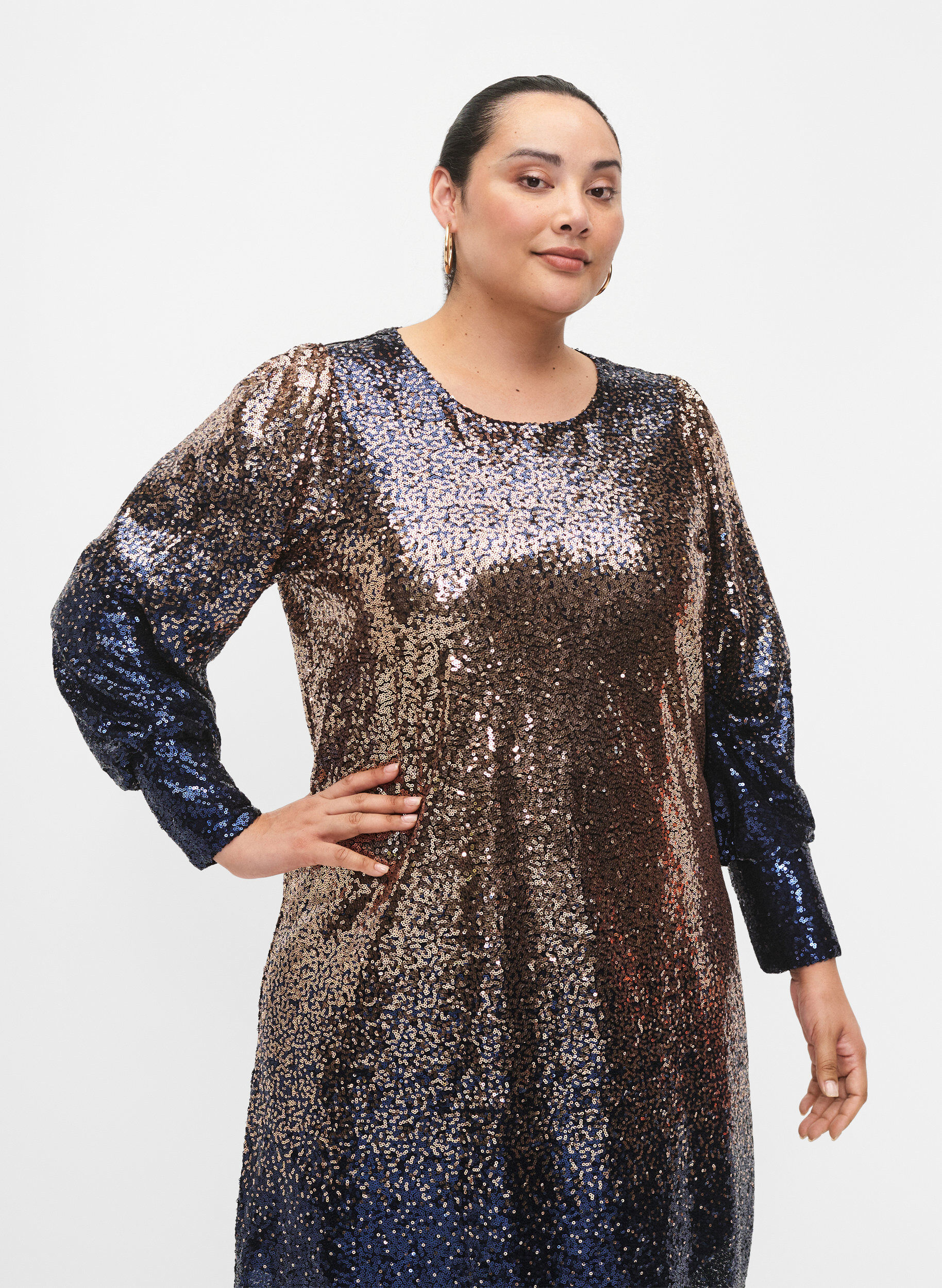 Zizzi Robe &agrave; paillettes avec manches bouffantes, Evening Blue Cobber, Model image number 2