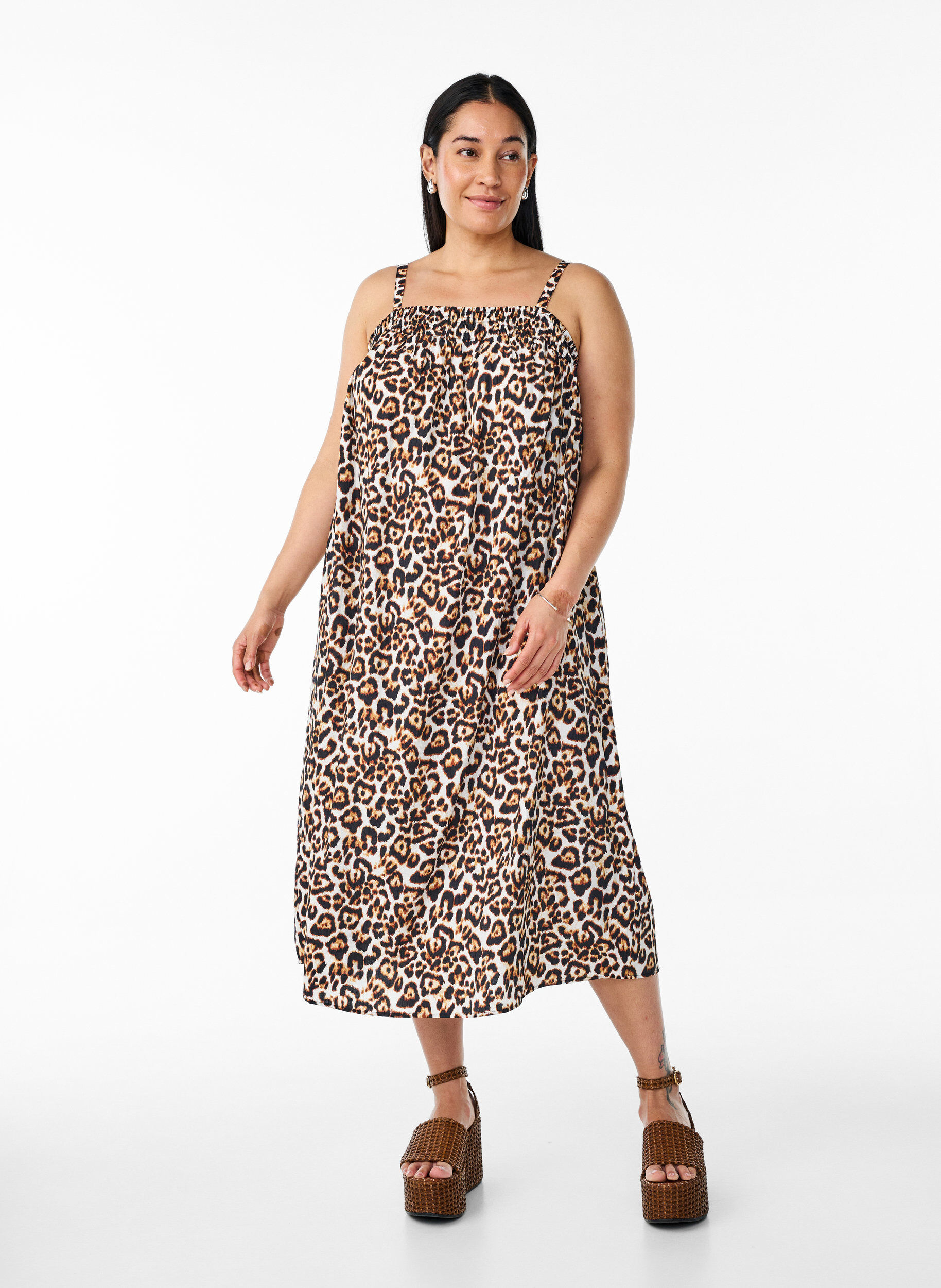 Nuisette en viscose, Beige, Model