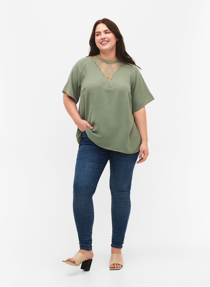 Blouse à manches courtes avec dentelle , Lily Pad, Model image number 2