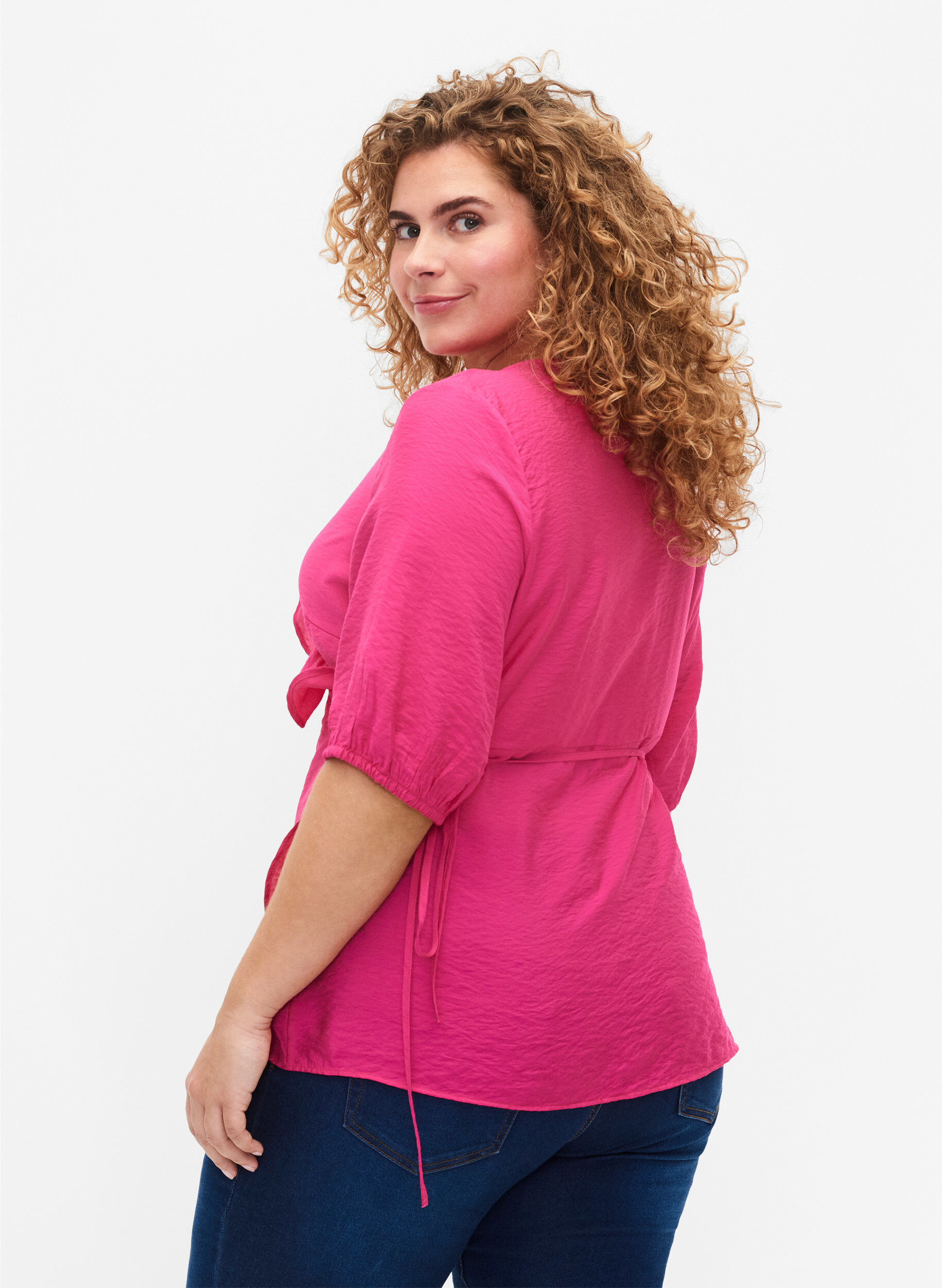 Zizzi Blouse cache-c&oelig;ur en viscose avec manches mi-longues, Beetroot Purple, Model image number 1