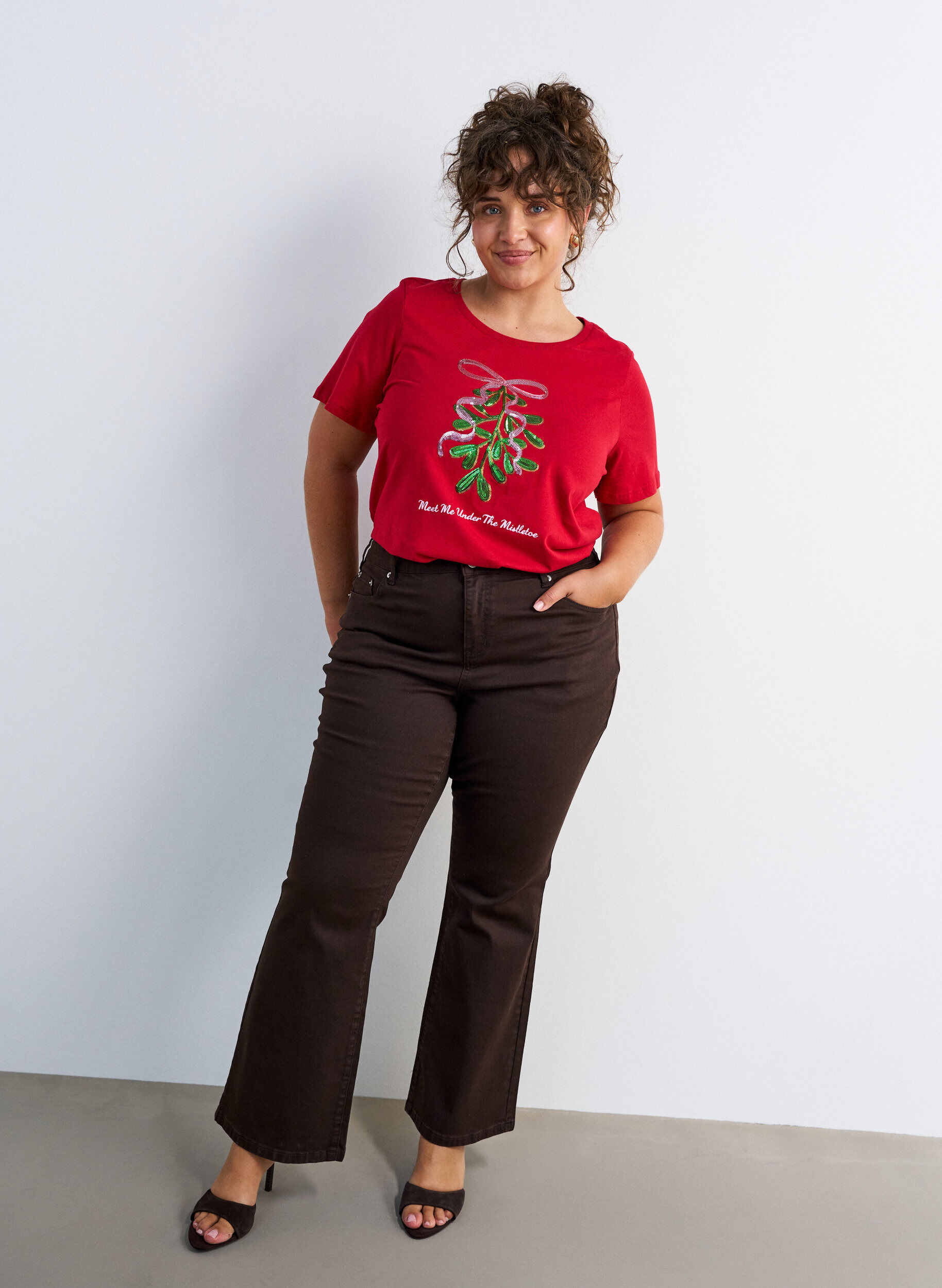 ZizziT-shirt de No&euml;l en coton bio, Rouge, Model image number 1