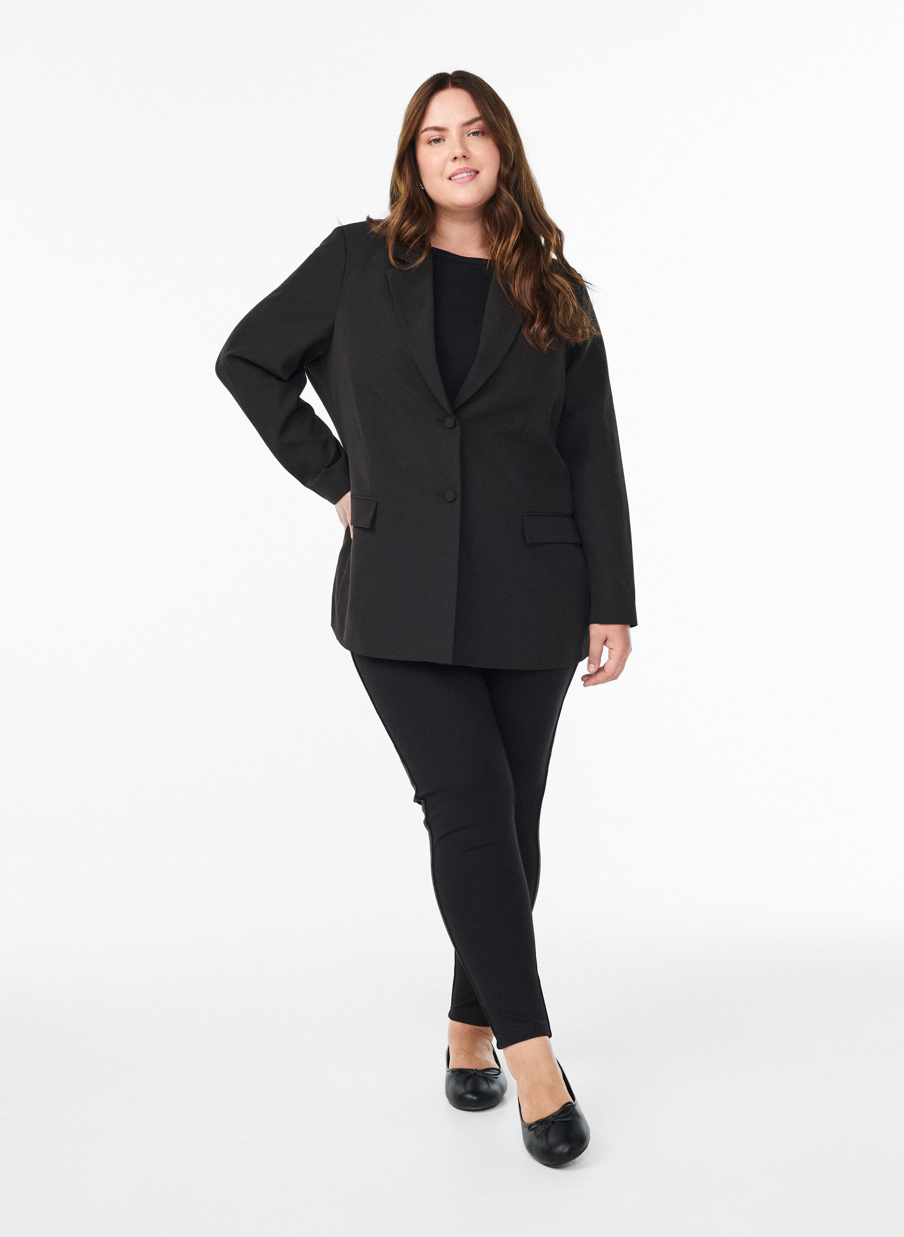 Zizzi Legging avec bande paillet&eacute;e et fentes, Noir, Model image number 1