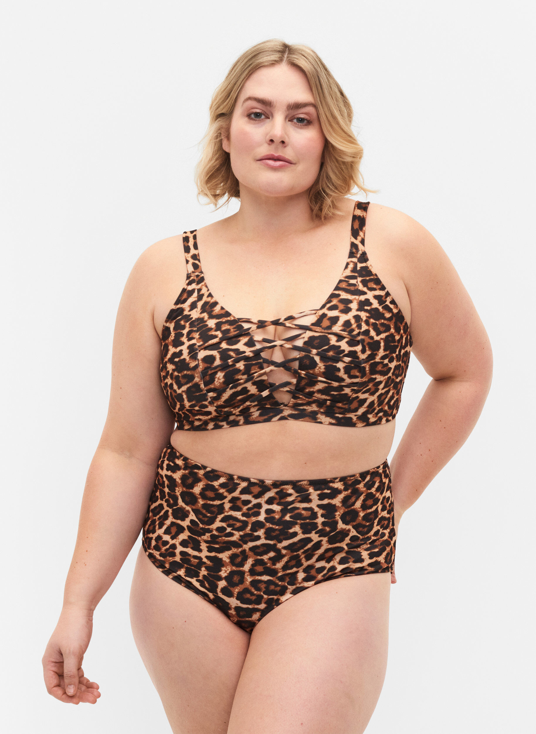 Zizzi Bas de bikini taille haute imprim&eacute; l&eacute;opard, Leopard Print, Model image number 0