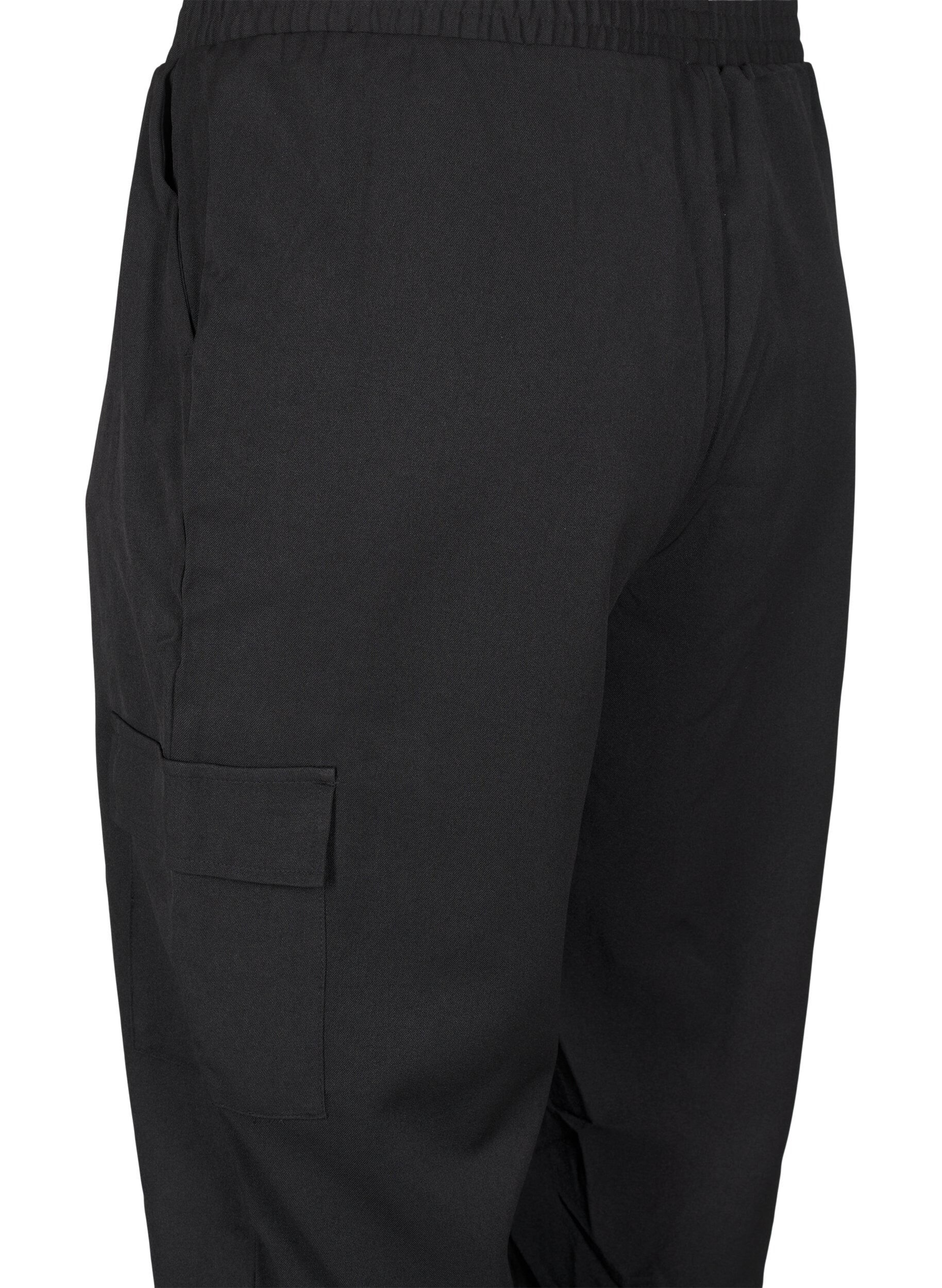 Zizzi Pantalon avec poches cargo et taille &eacute;lastiqu&eacute;e, Noir, Packshot image number 3