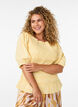 Blouse smock&eacute;e avec ourlet &agrave; volants et col bateau, Jaune clair, Model image number 0