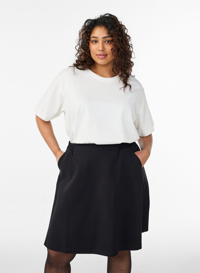 Jupe patineuse en viscose, Noir, Model image number 0