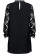 Robe en viscose avec manches en crochet, Black, Packshot image number 1
