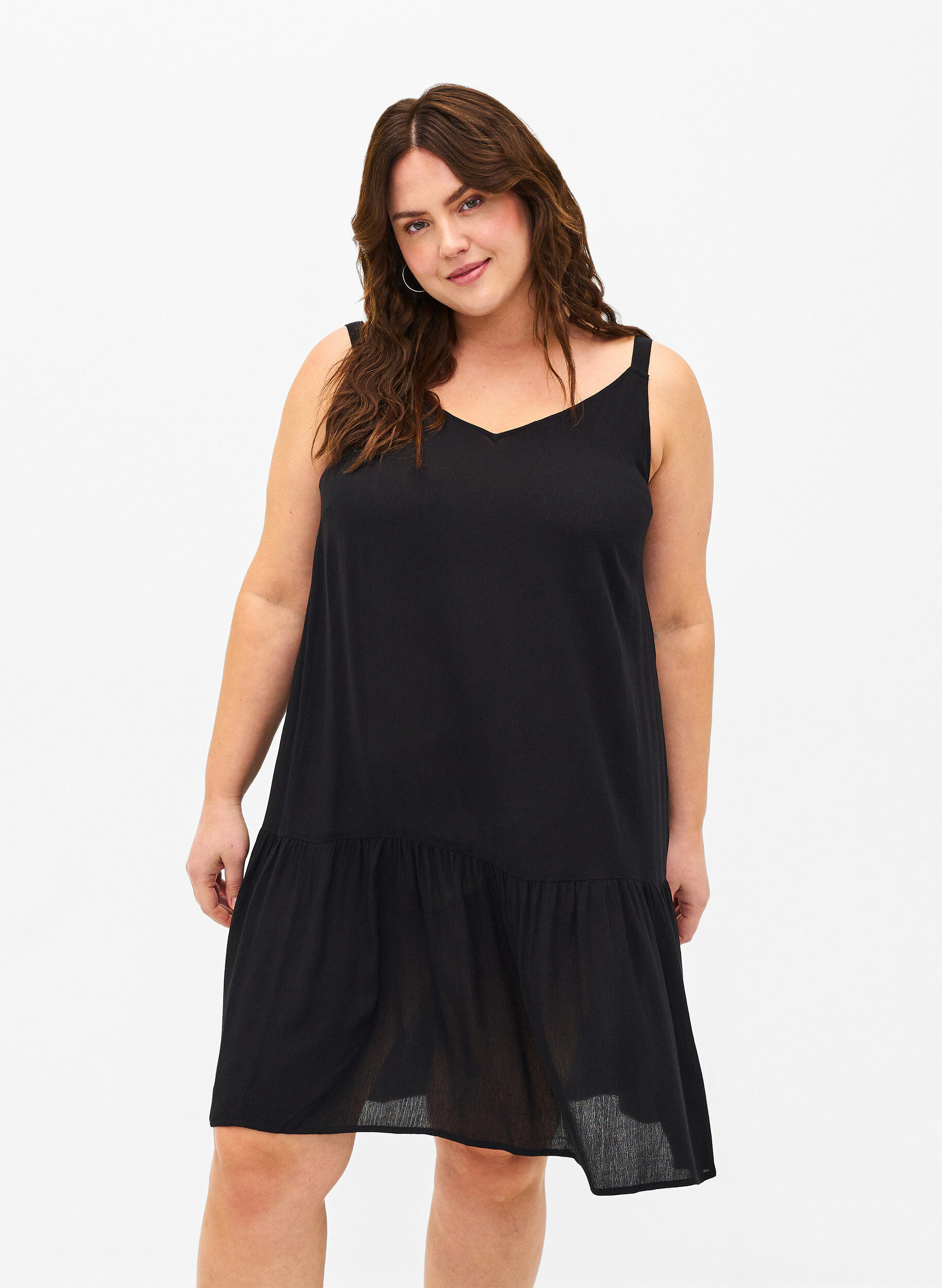 Zizzi Robe d'&eacute;t&eacute; &agrave; bretelles en viscose, Black, Model image number 0