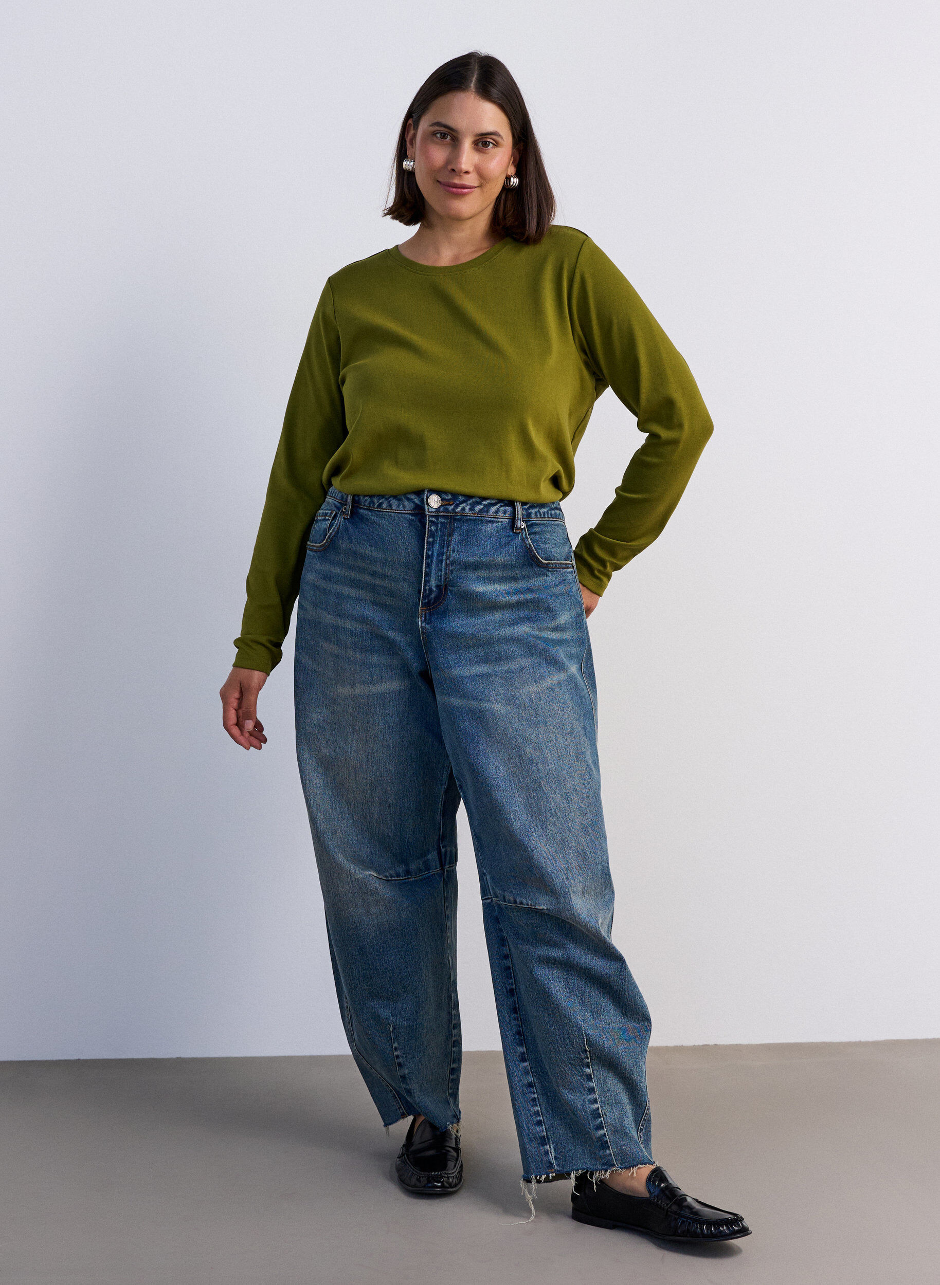 ZizziT-shirt basique &agrave; manches longues et col rond, Vert Kaki, Model image number 1