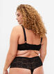 Soutien-gorge couvrant avec cordon et dentelle, Black, Model image number 1