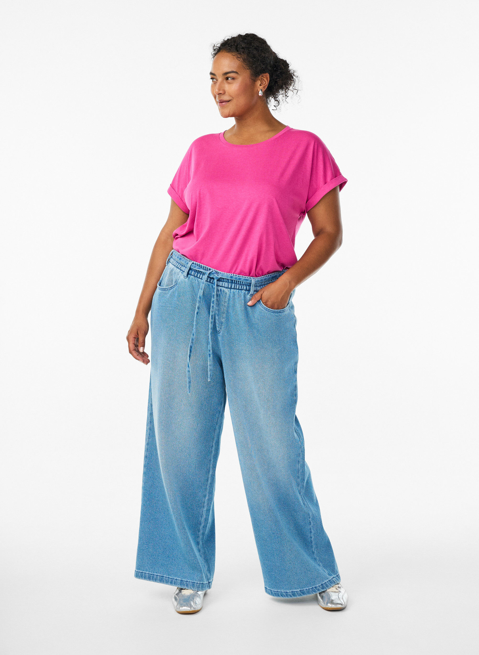 Zizzi T-shirt &agrave; manches courtes en m&eacute;lange de coton, Rose, Model image number 1