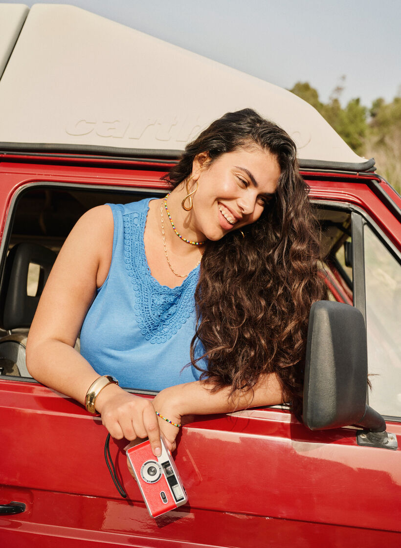 Haut sans manches avec dentelle, Marina, Image image number 0