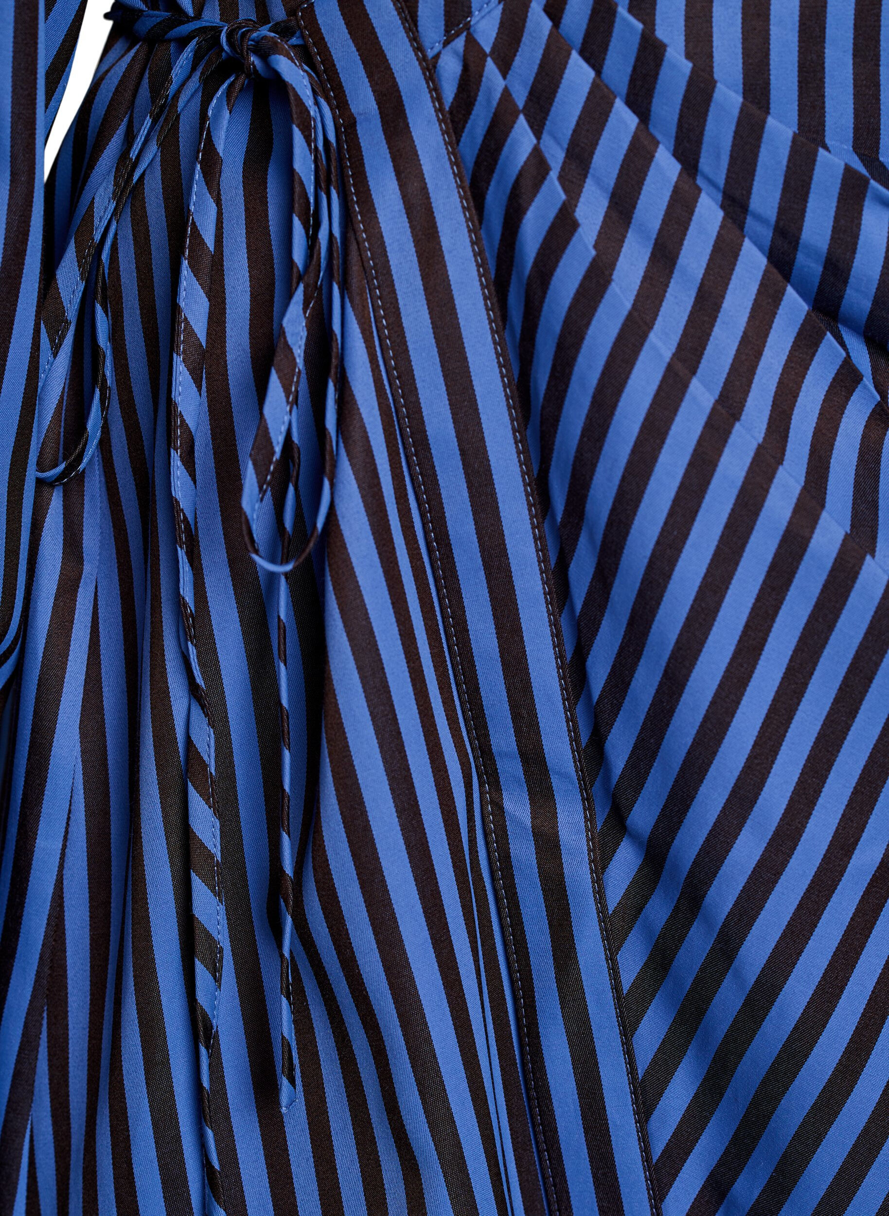 ZizziChemise &agrave; rayures avec effet cache-c&oelig;ur et ceinture &agrave; nouer, Bleu, Packshot image number 3