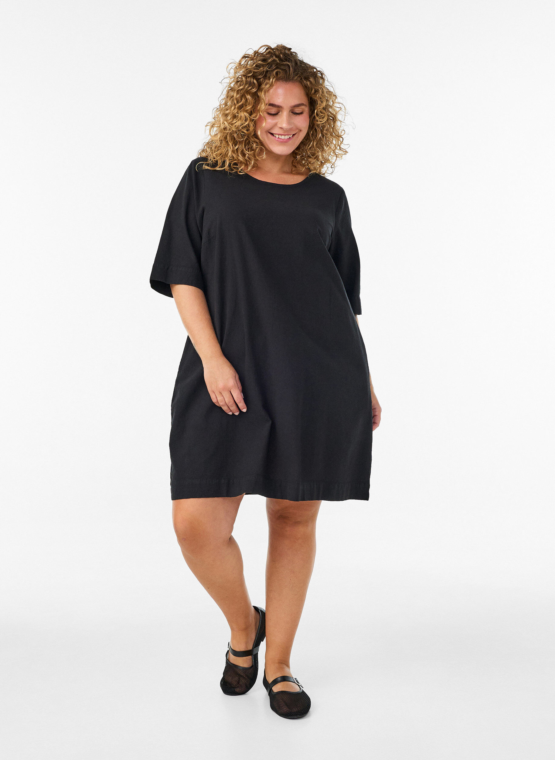 ZizziRobe en coton avec manches courtes et poches, Noir, Model image number 1