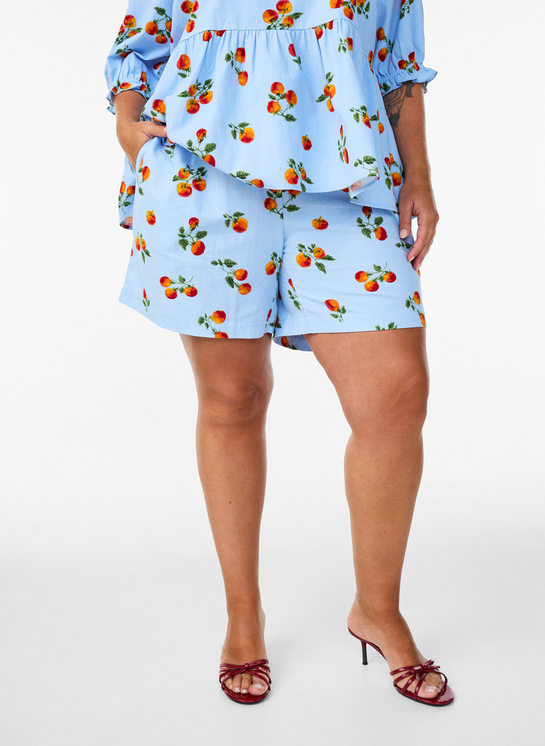 Short taille haute en coton &agrave; imprim&eacute; tomates, Bleu Clair, Model