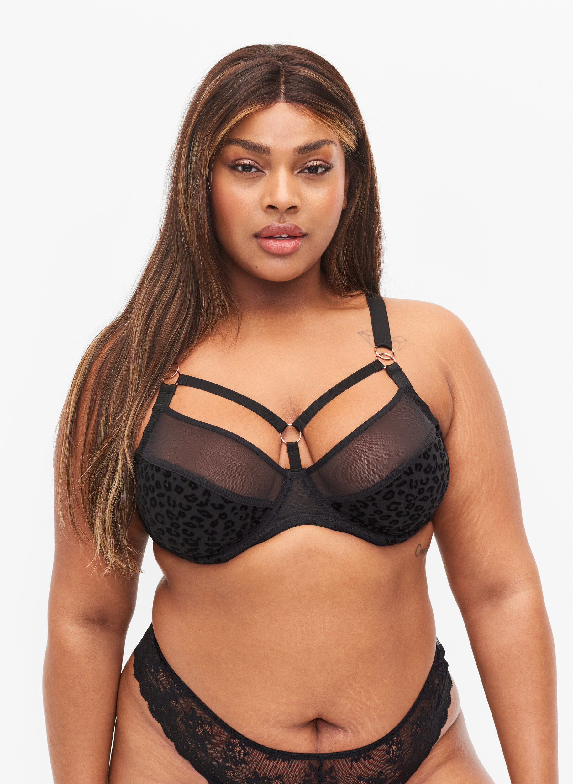 Zizzi Soutien-gorge &agrave; motifs avec maille et cordons, Black, Model image number 0